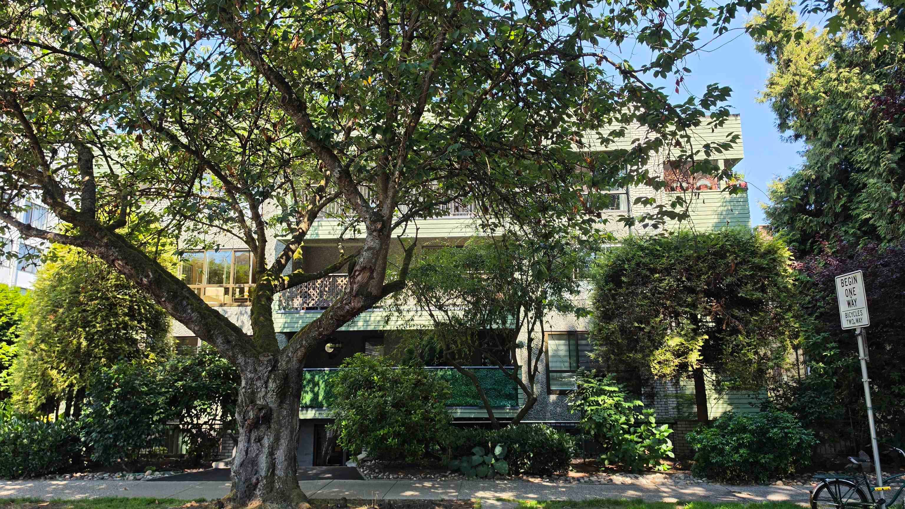 406 - 1717 Haro Street, Vancouver