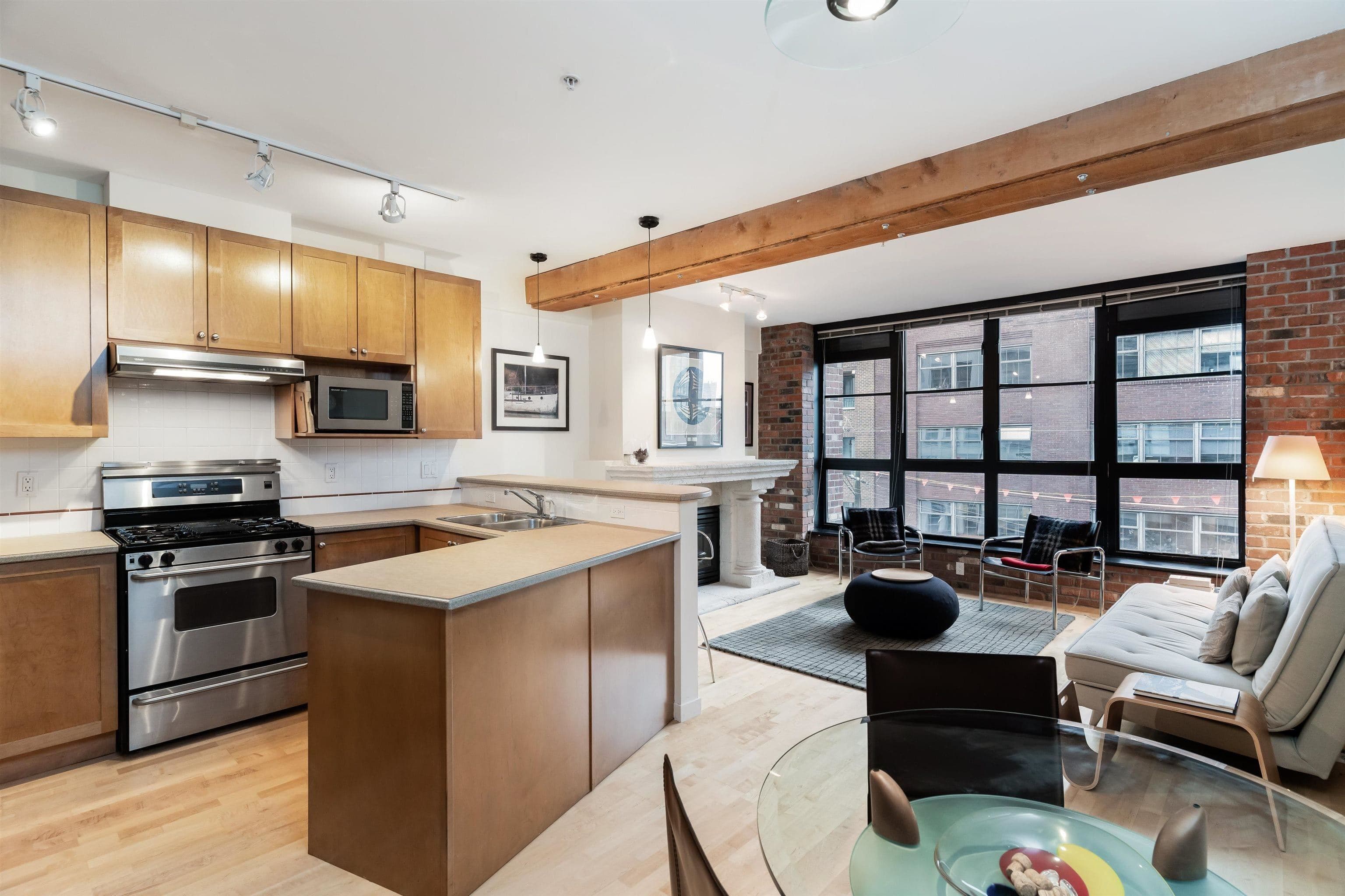 404 - 1238 Homer Street, Vancouver, V6B 2Y5 — photo 1