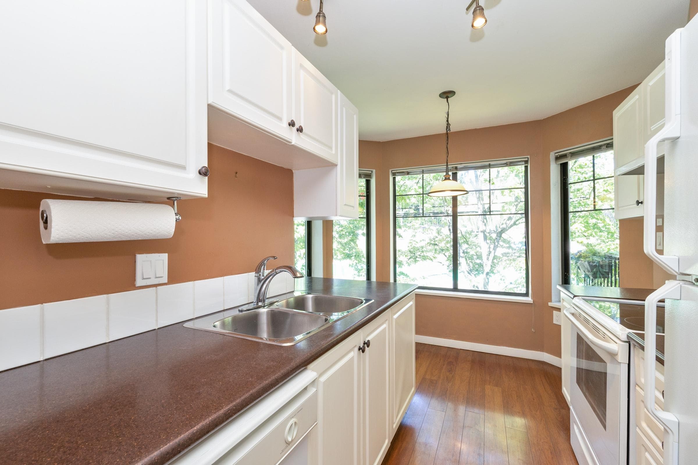 402 - 102 Begin Street, Coquitlam, W3K 4V2 — photo 5