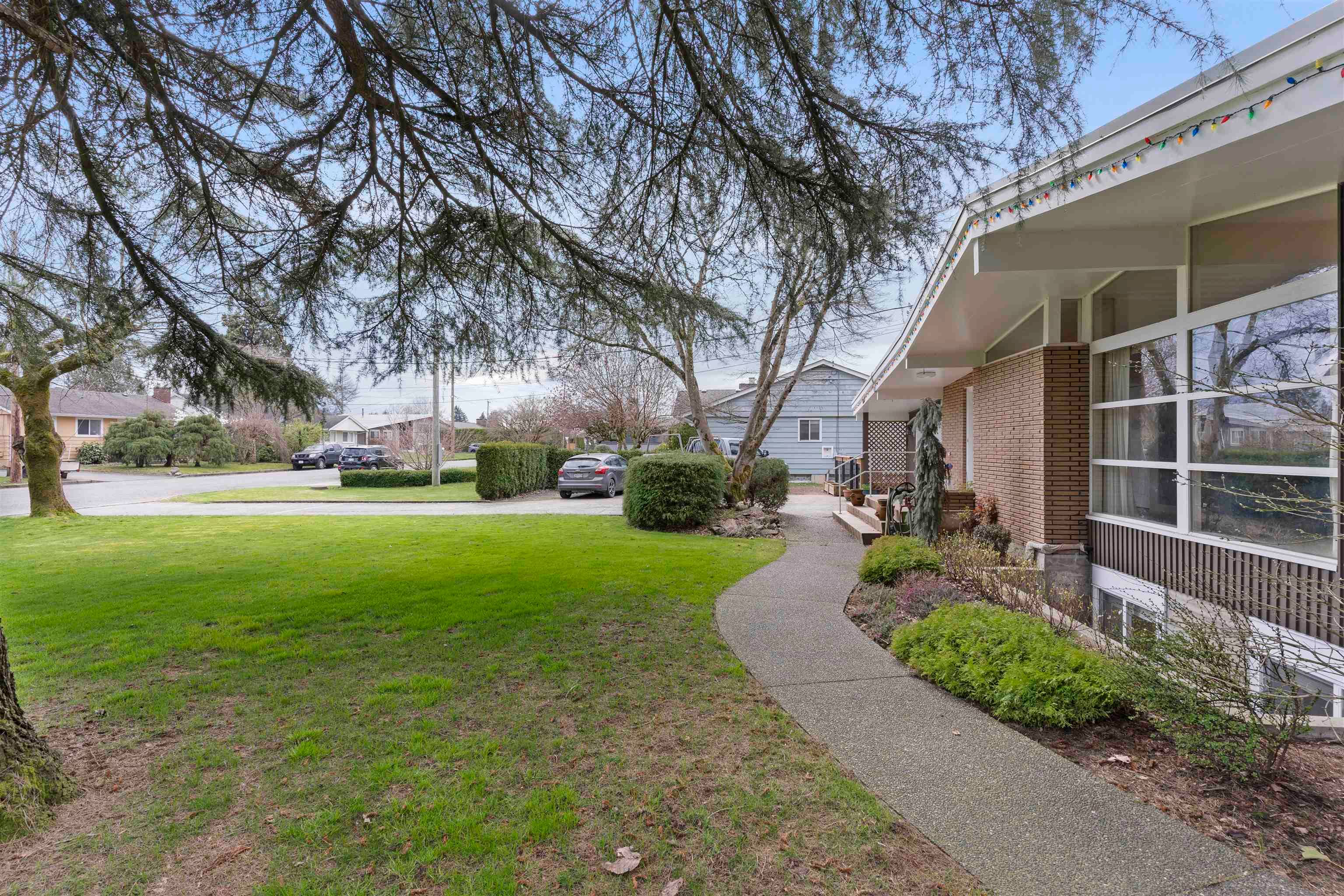 46589 Riverside Drive, Chilliwack, V2P 3M1 — photo 2