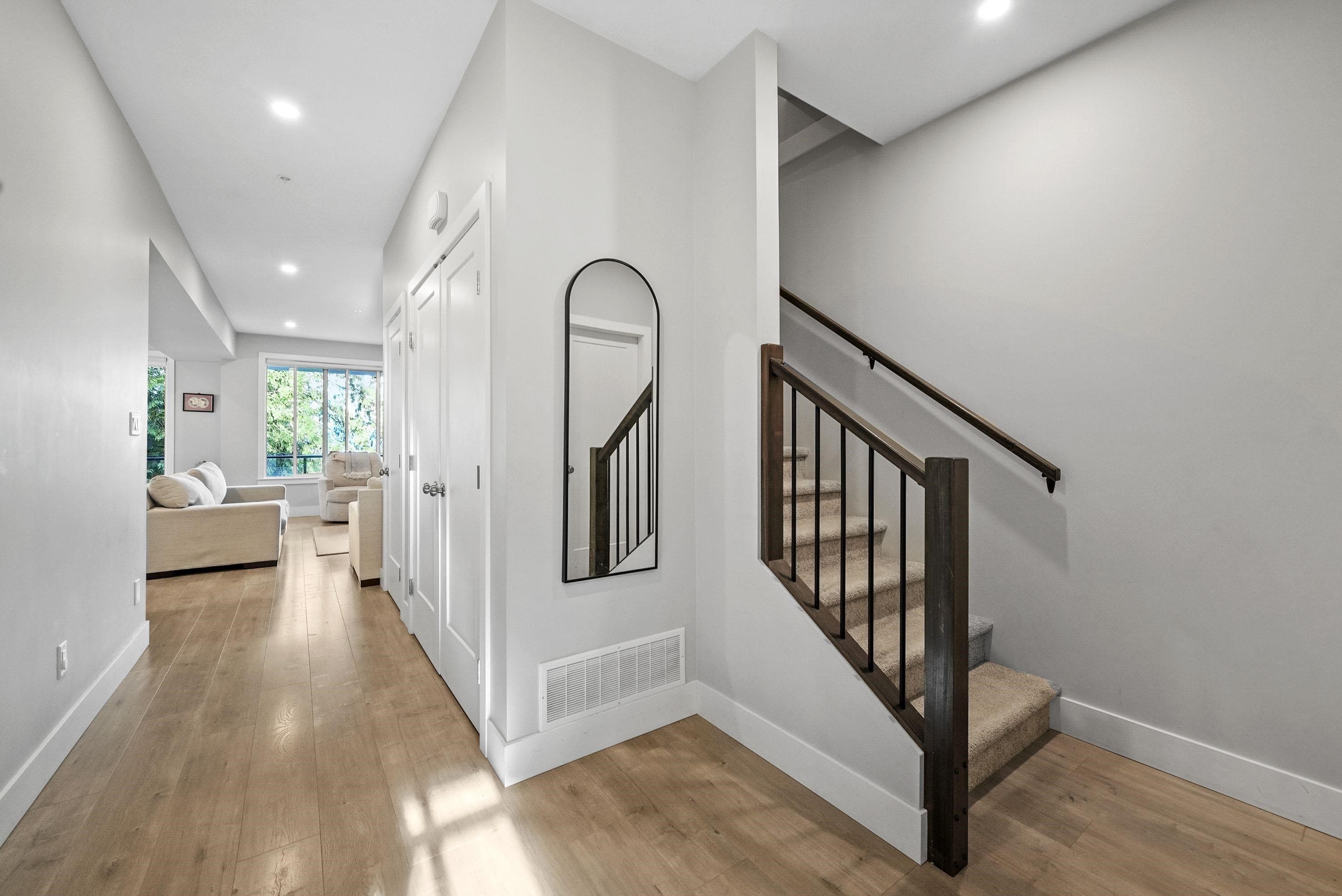 25 - 47203 Vista Place, Chilliwack, V2R 6E2 — photo 2