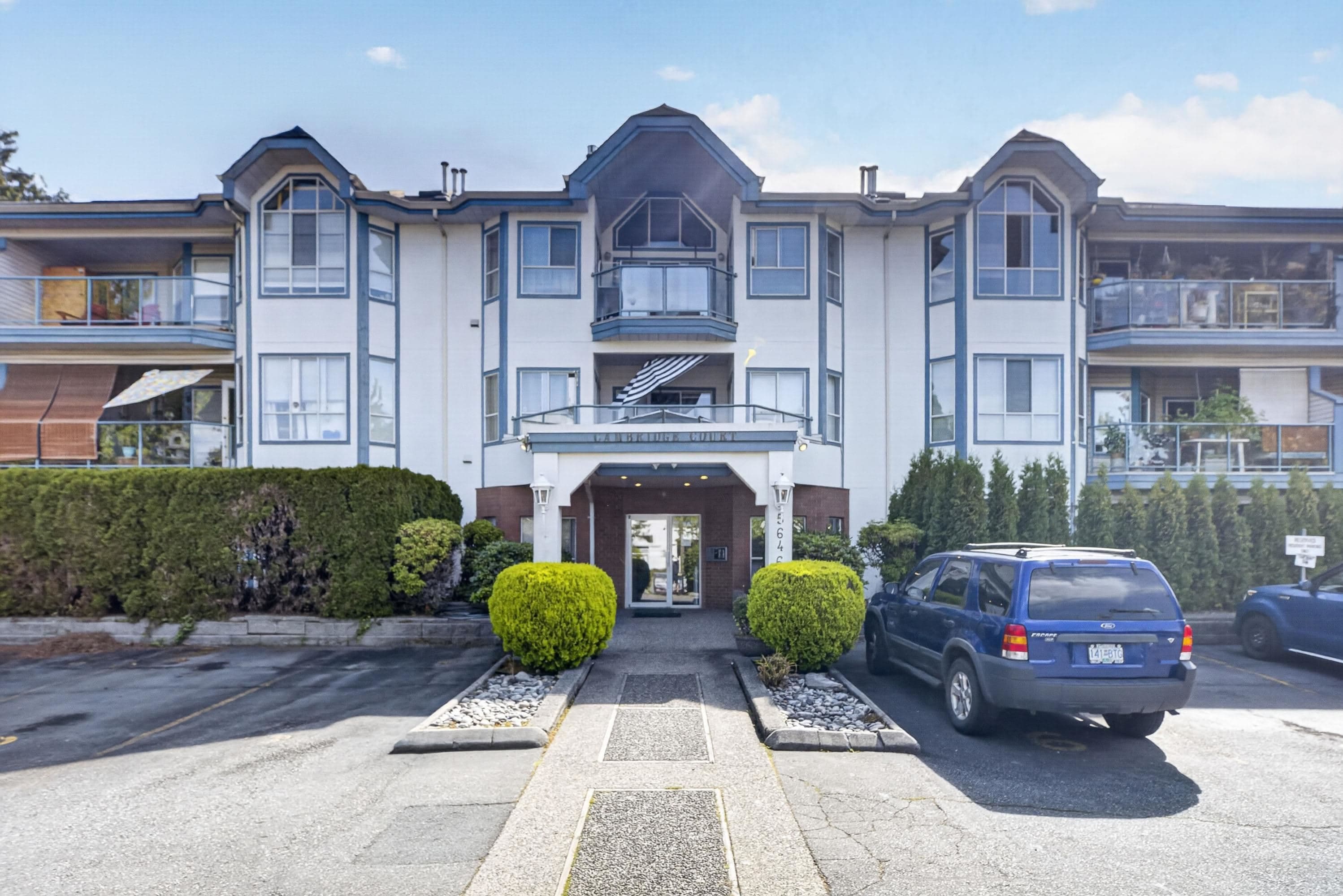 204 - 5646 200 Street, Langley, V3A 1M8 — photo 1
