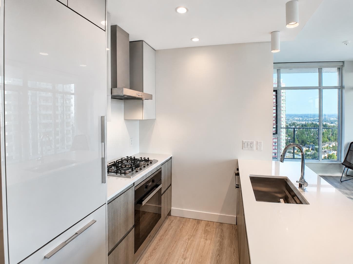 1804 - 6511 Sussex Avenue, Burnaby, V5H 0K5 — photo 3