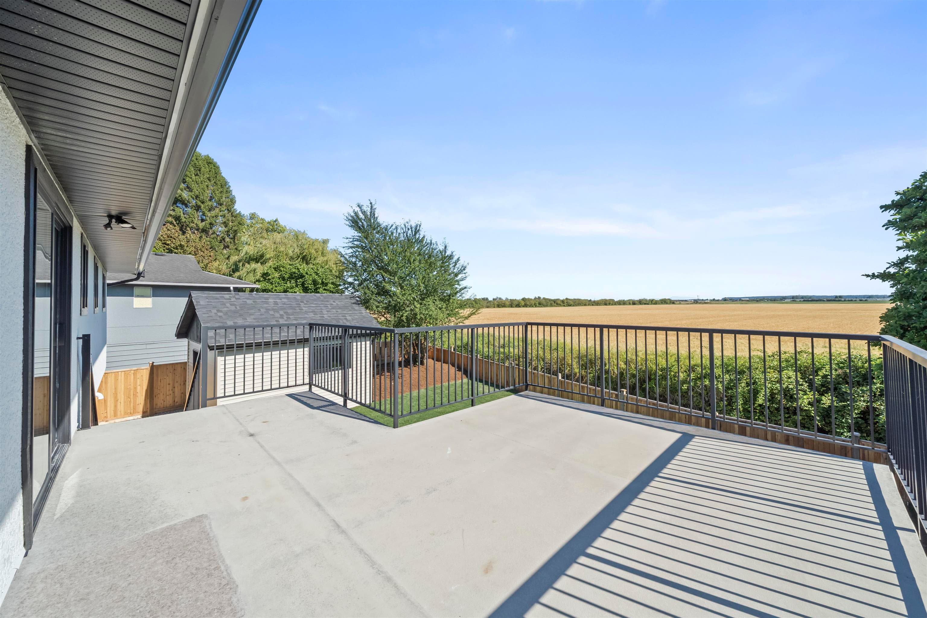 5548 44 Avenue, Delta, V4K 1E1 — photo 2