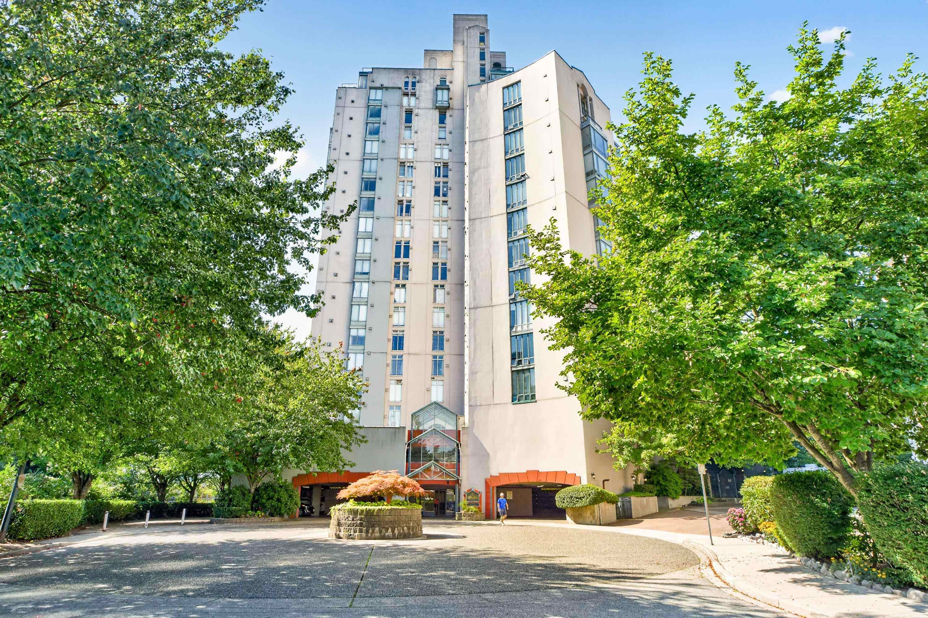 1802 - 8 Laguna Court, New Westminster, V3M 6M6 — photo 2