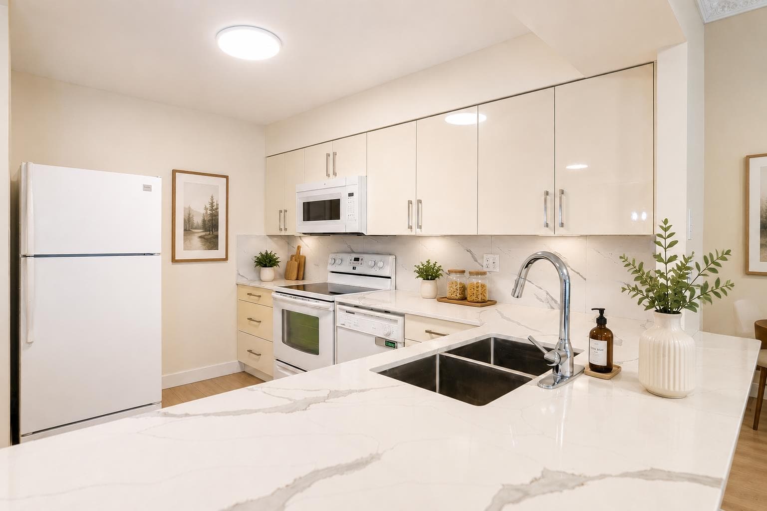 603 - 2468 E Broadway, Vancouver, V5M 4V1 — photo 1