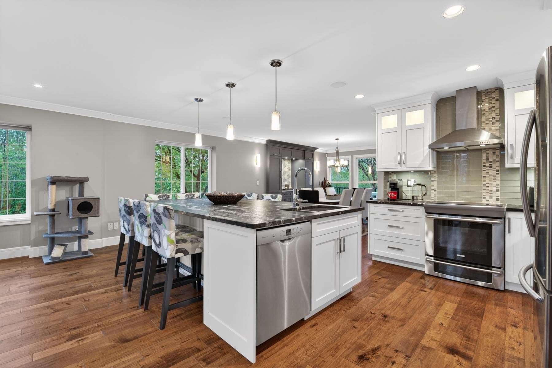 16748 109 Avenue, Surrey, V4N 5H6 — photo 3