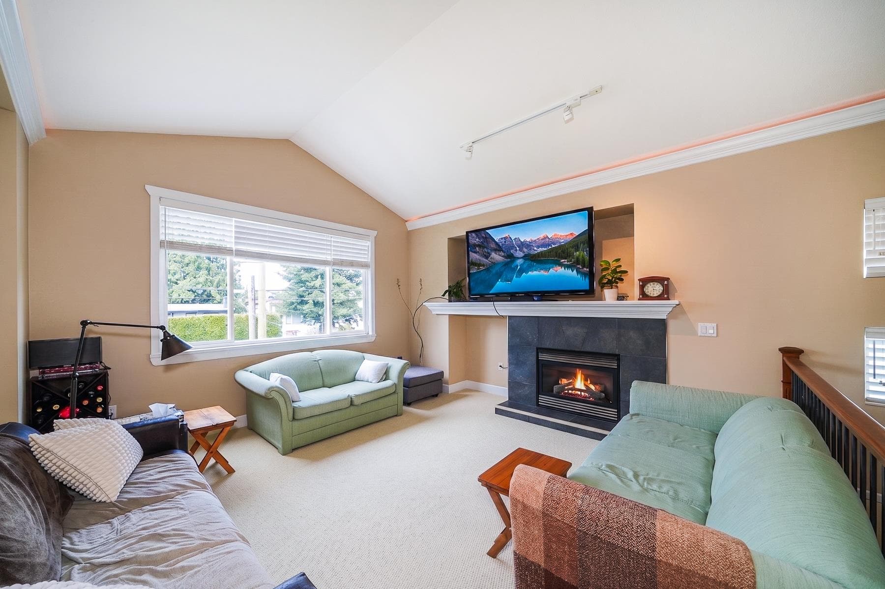 735 Schoolhouse Street, Coquitlam, V3J 5S1 — photo 3