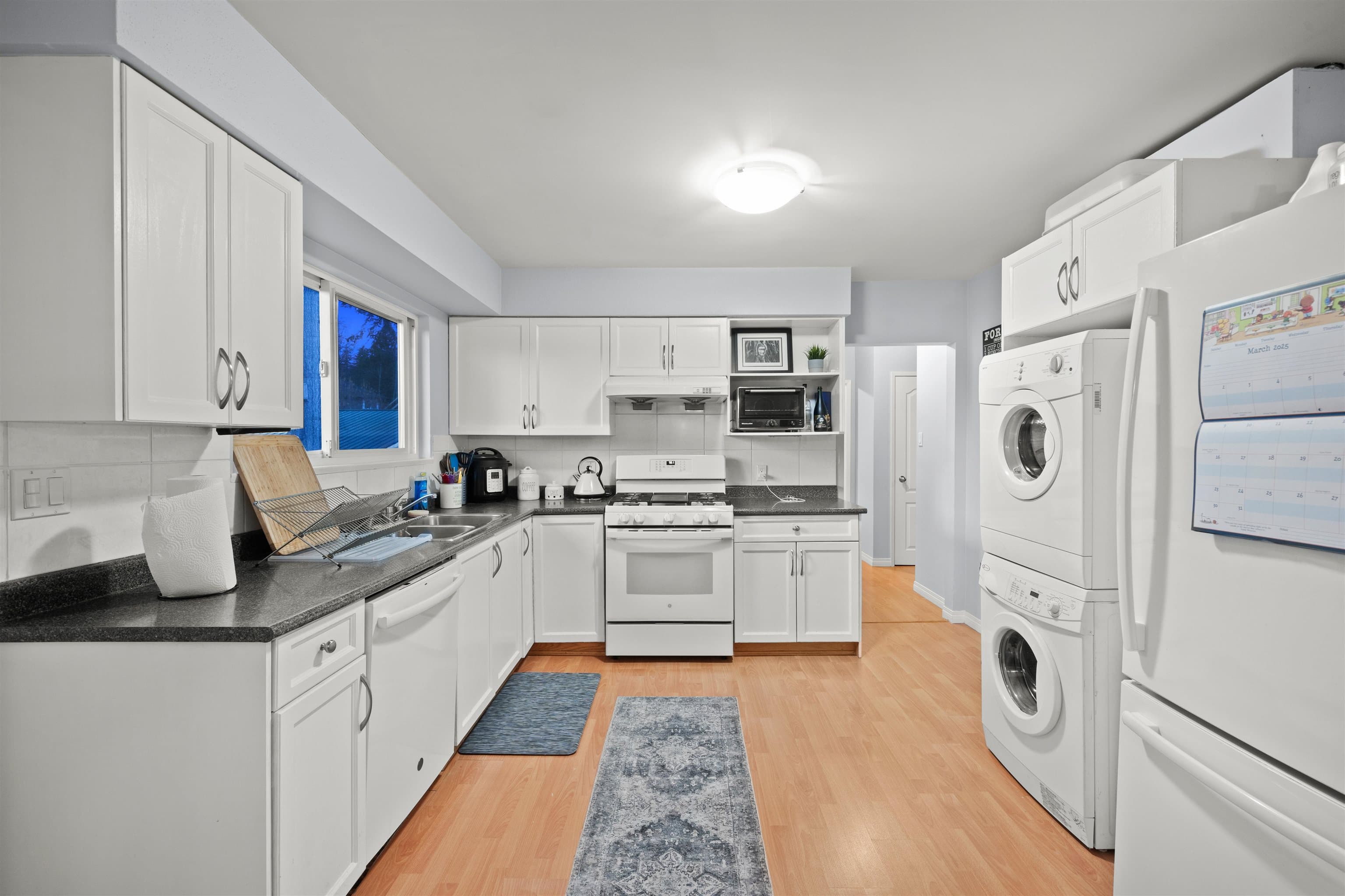 3949 Sefton Street, Port Coquitlam, V3B 3S2 — photo 5
