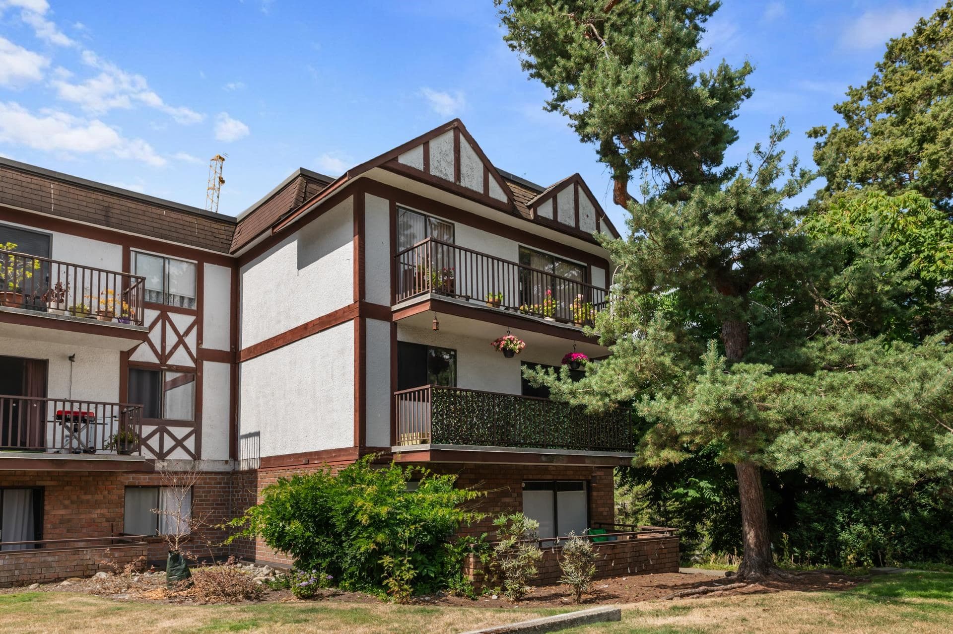204 - 131 W 4th Street, North Vancouver, V7M 3C8 — photo 2