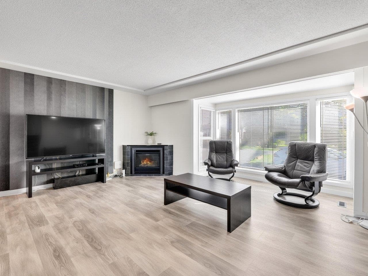 5153 Cliff Drive, Tsawwassen, V4M 2C4 — photo 2