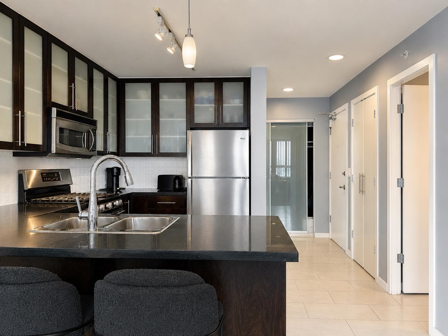 2203 - 1225 Richards Street, Vancouver, V6B 1E6 — photo 5