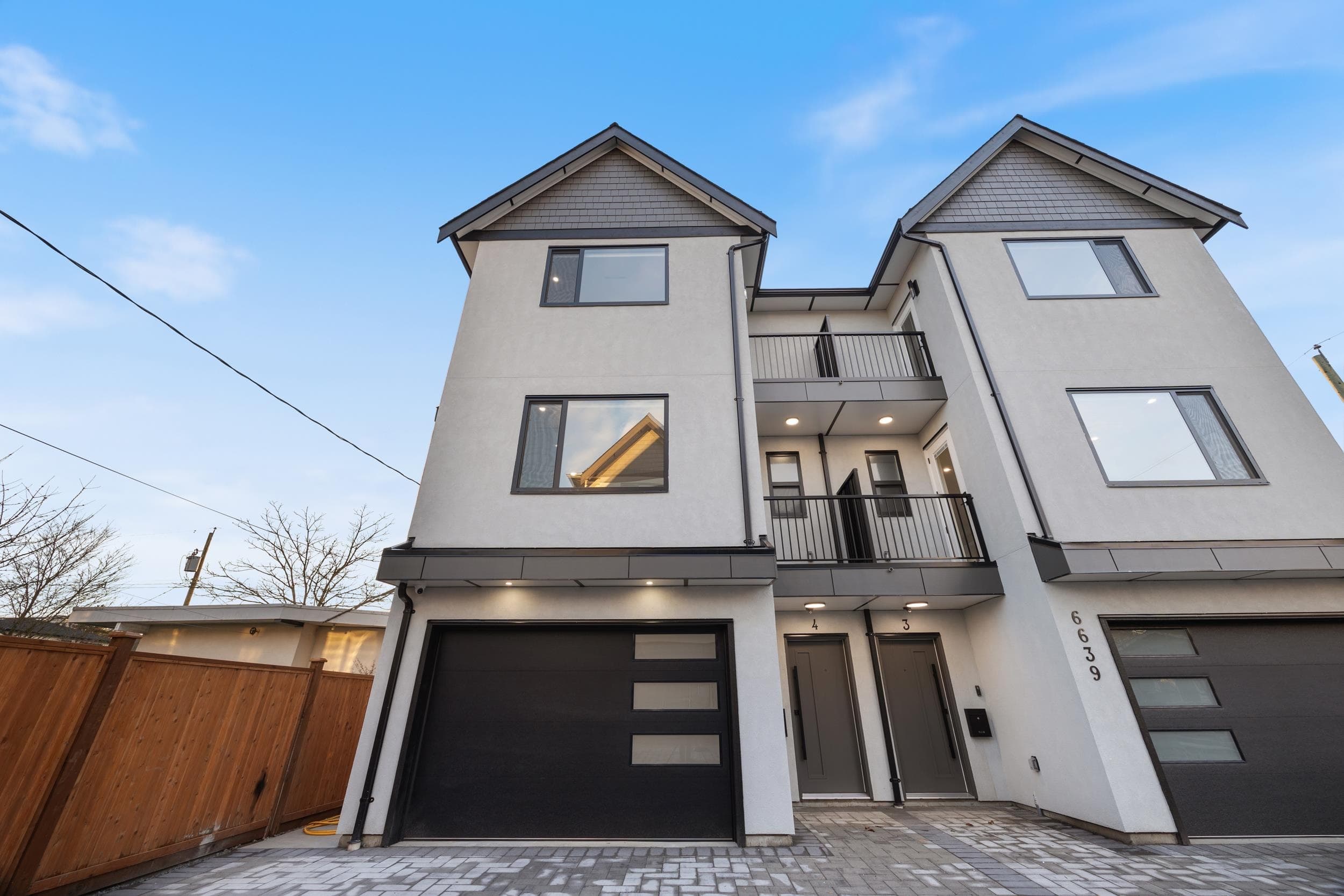 4 - 6639 Acacia Avenue, Burnaby