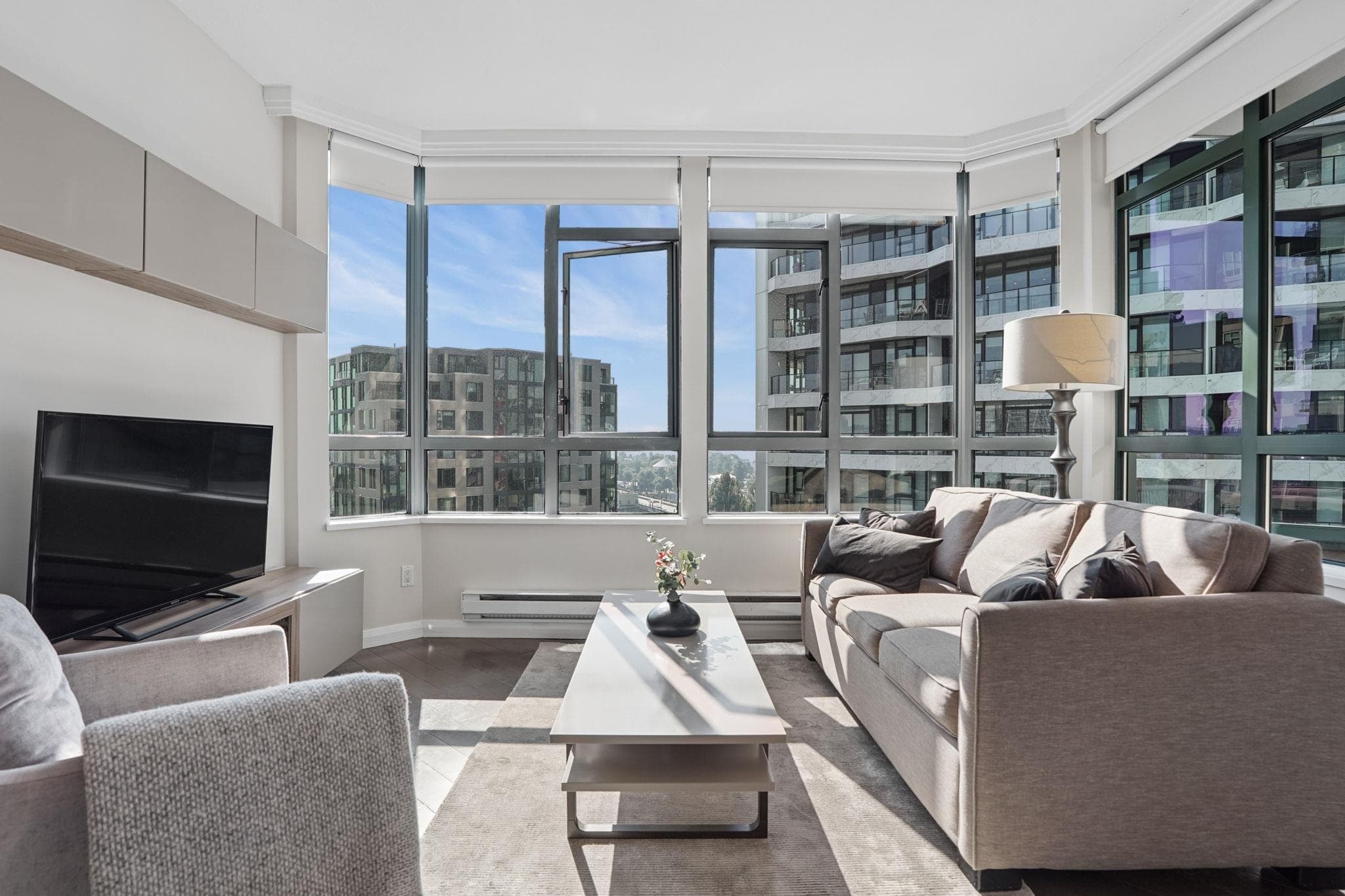 1306 - 1383 Howe Street, Vancouver, V6Z 2R5 — photo 2
