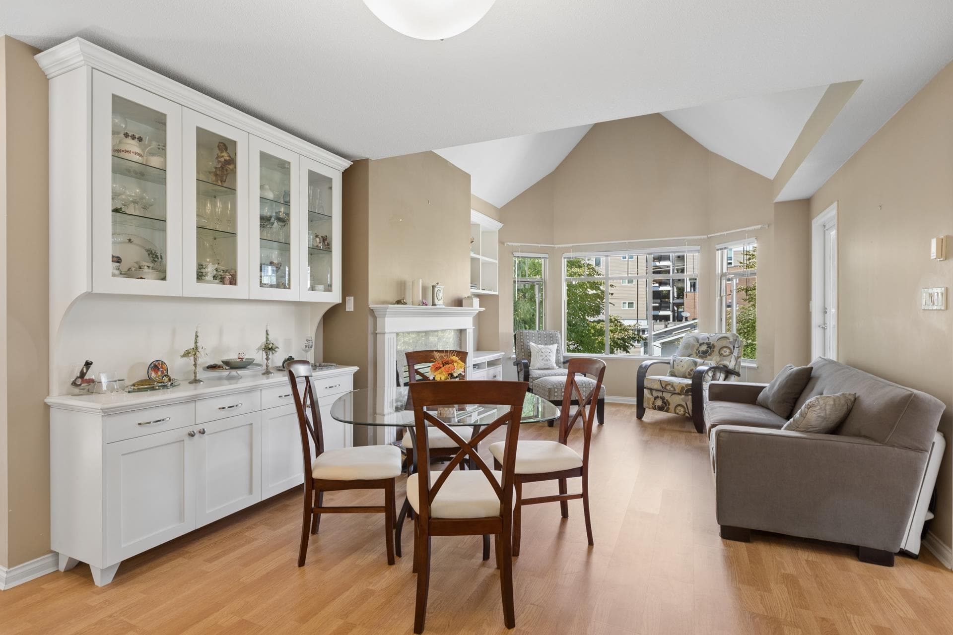 505 - 2059 Chesterfield Avenue, North Vancouver, V7M 2P4 — photo 2