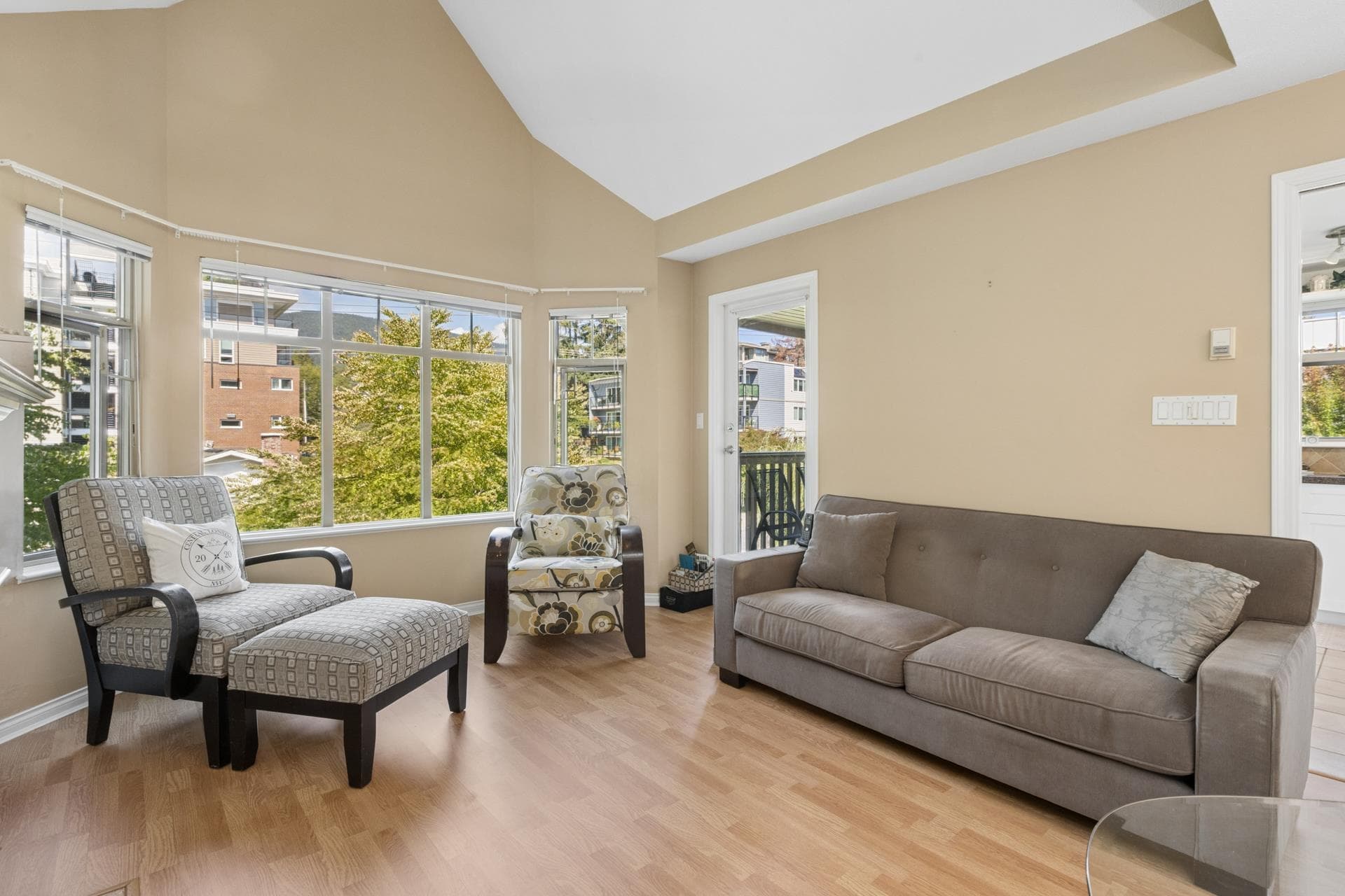505 - 2059 Chesterfield Avenue, North Vancouver, V7M 2P4 — photo 5
