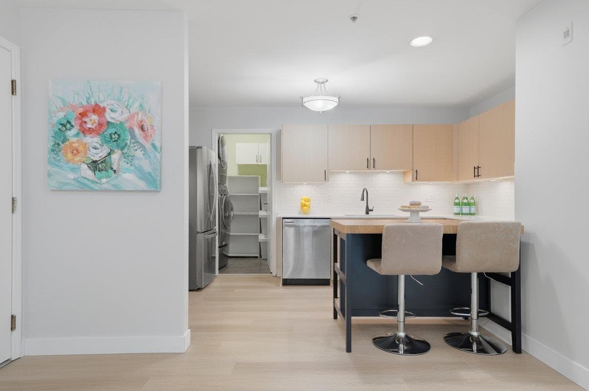 101 - 2983 Cambridge Street, Port Coquitlam, V3B 7N7 — photo 5