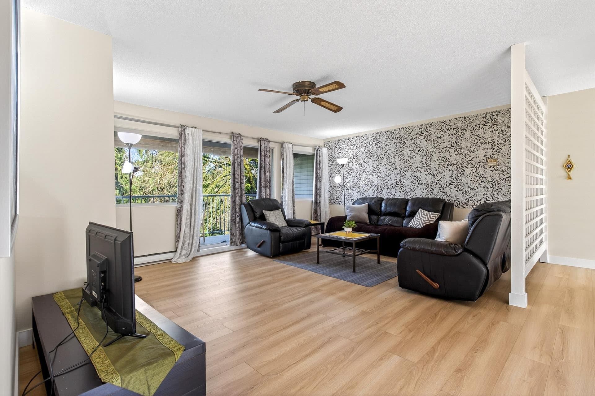 1051 Cecile Drive, Port Moody, V3H 1M5 — photo 4