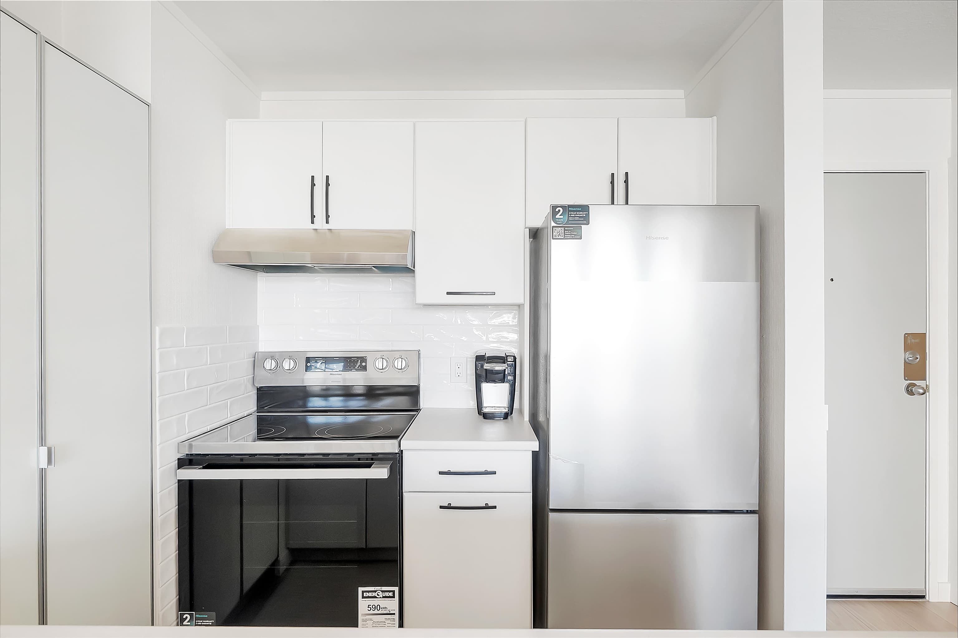 611 - 1330 Burrard Street, Vancouver, V6Z 2B8 — photo 3