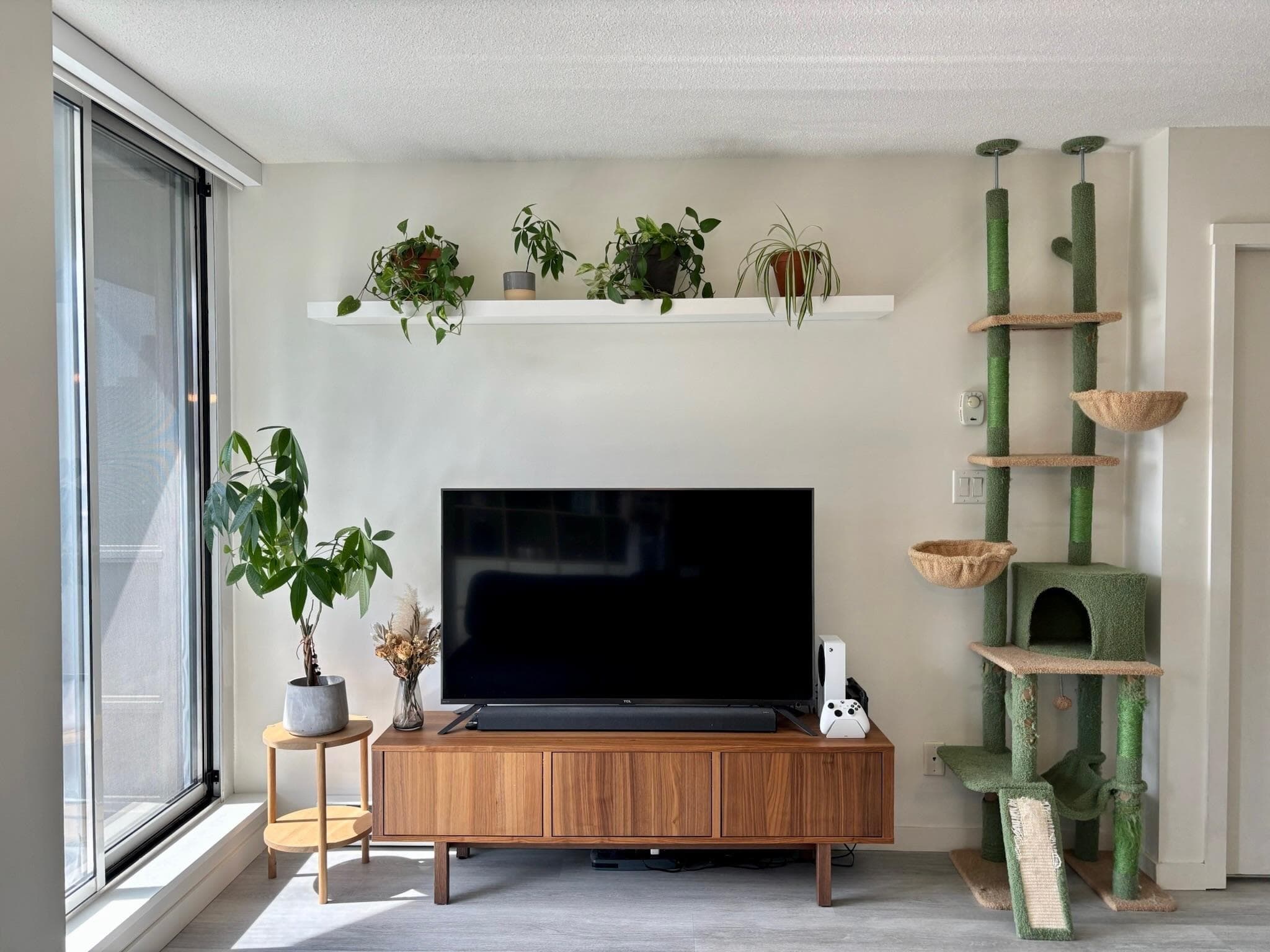 809 - 1212 Howe Street, Vancouver, V6Z 2M9 — photo 1