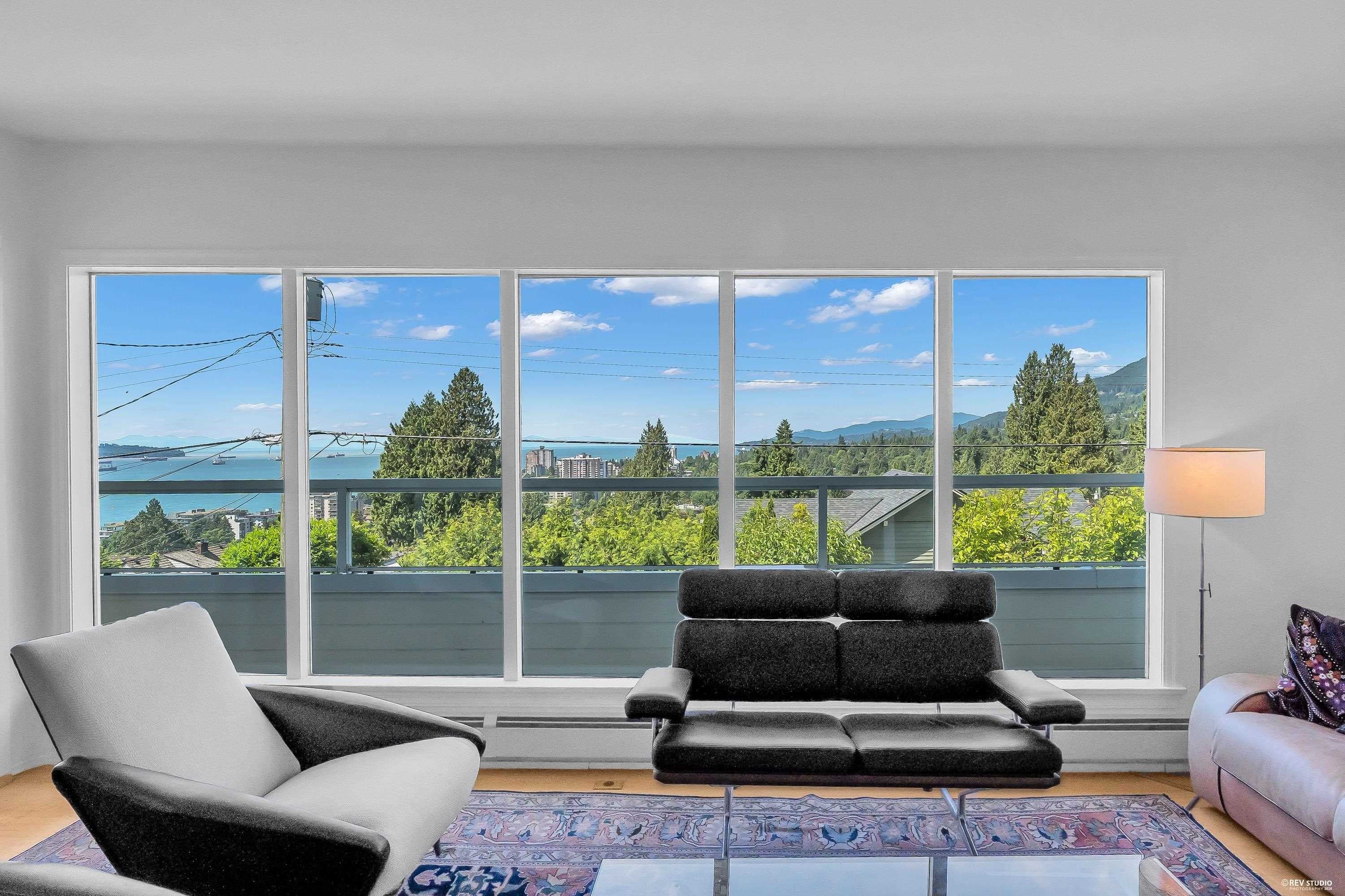 870 Leyland Street, West Vancouver, V7T 2L4 — photo 5