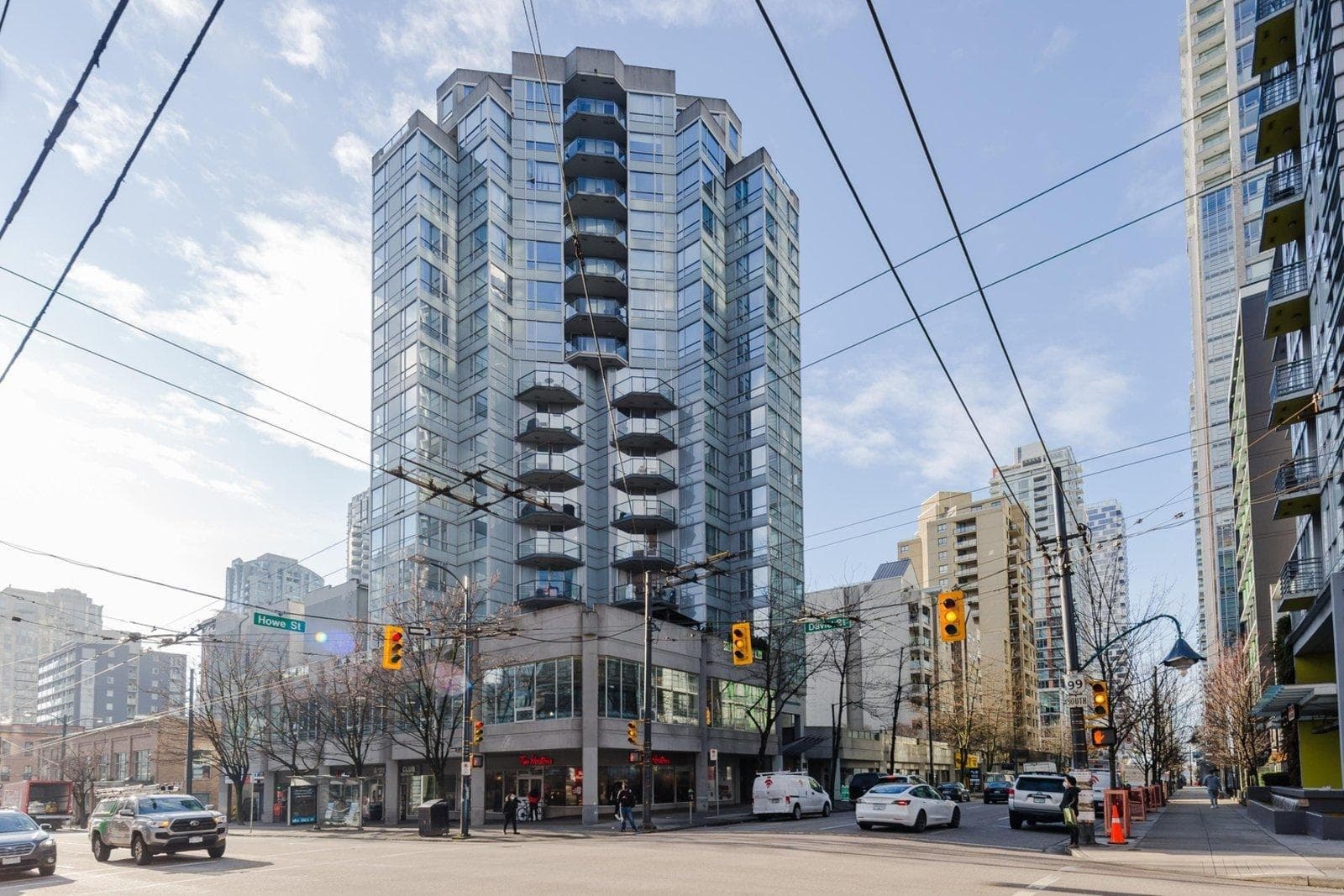 404 - 1212 Howe Street, Vancouver, V6Z 2M9 — photo 1