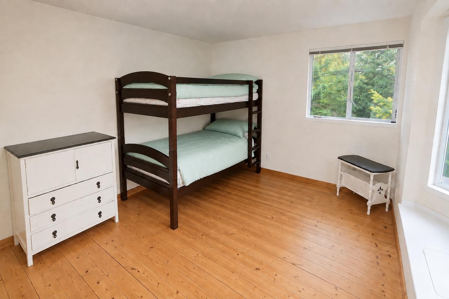431 Sunset Road, Bowen Island, V0N 1G2 — photo 5