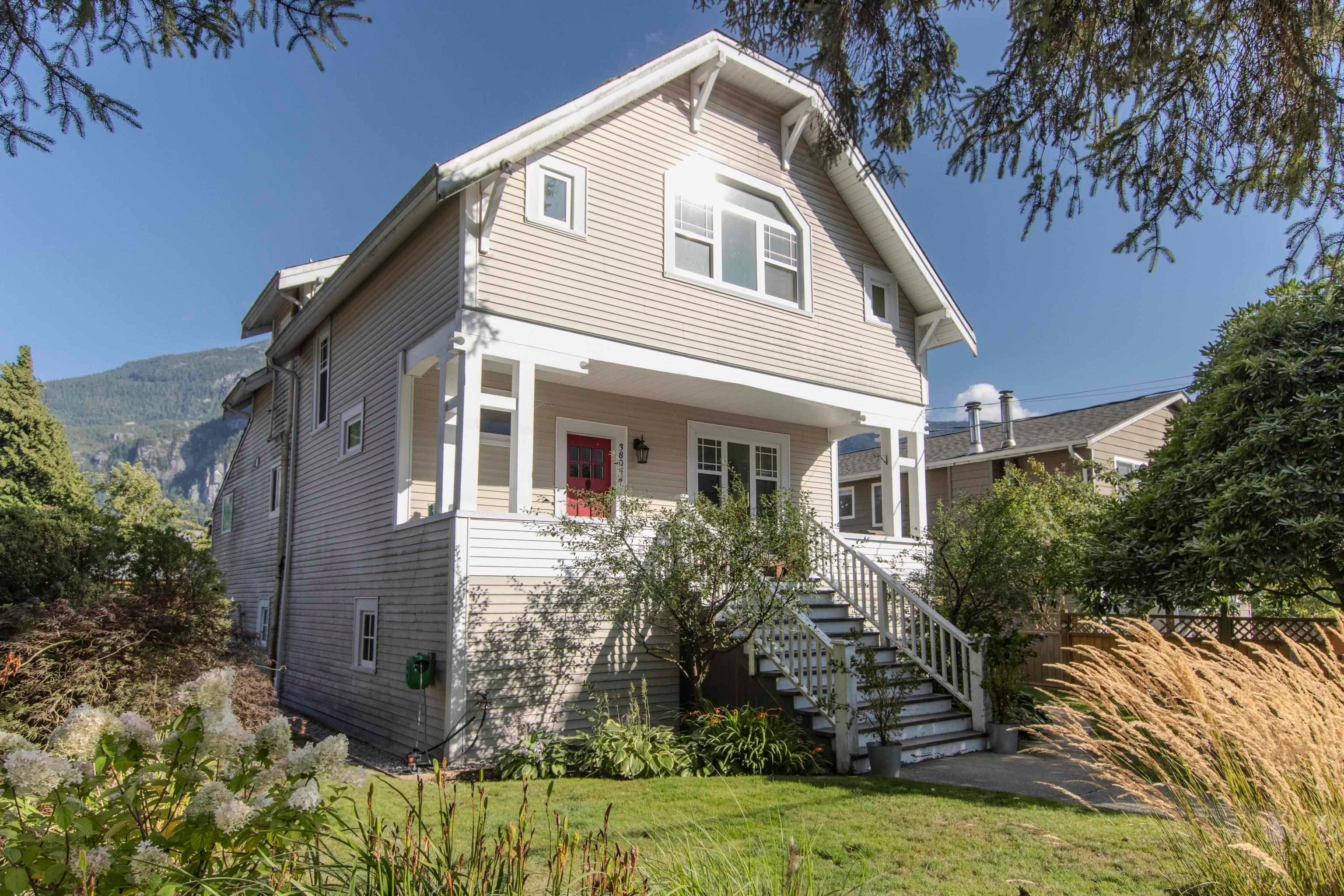 38054 Fifth Avenue, Squamish, V8B 0B6 — photo 3