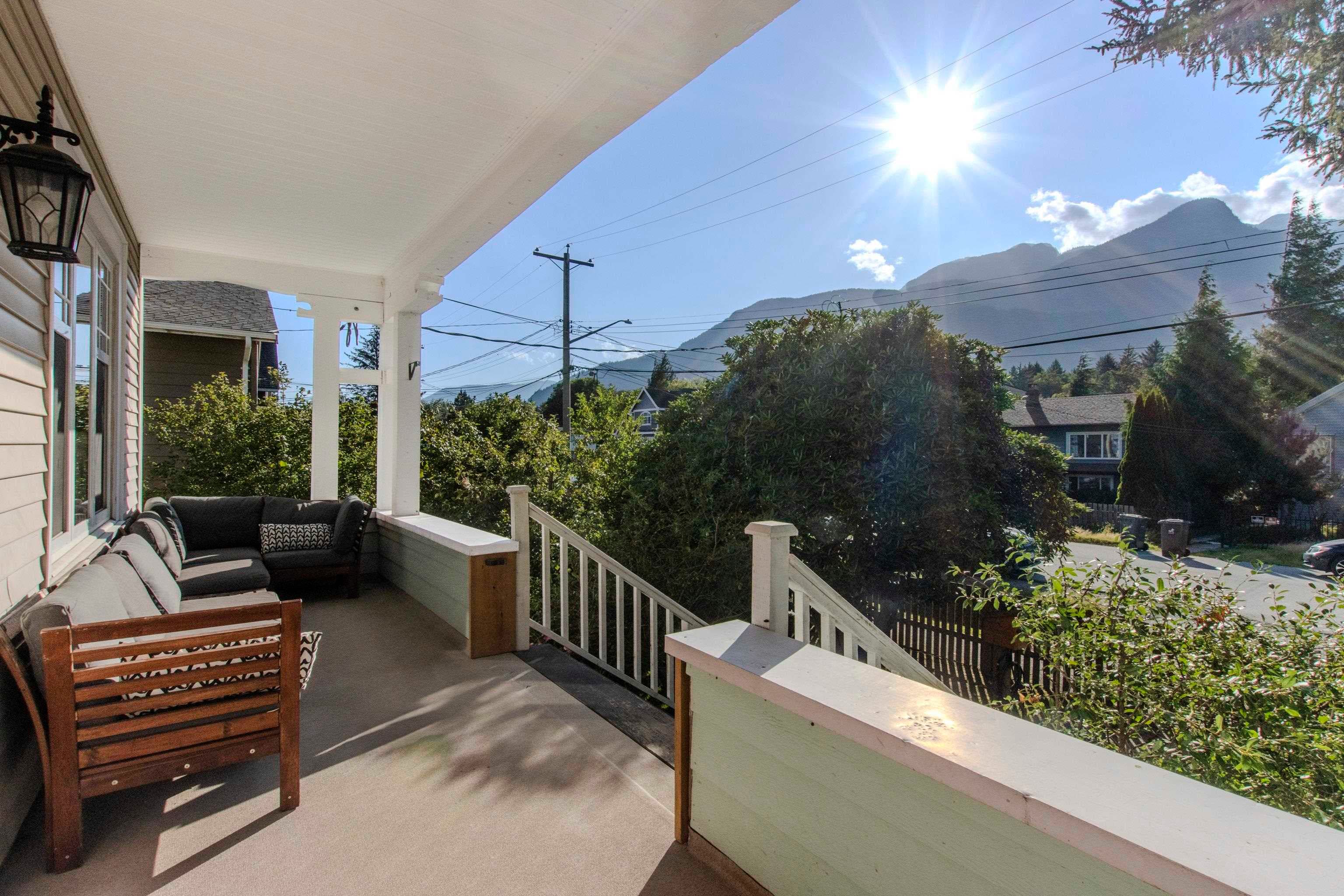 38054 Fifth Avenue, Squamish, V8B 0B6 — photo 4