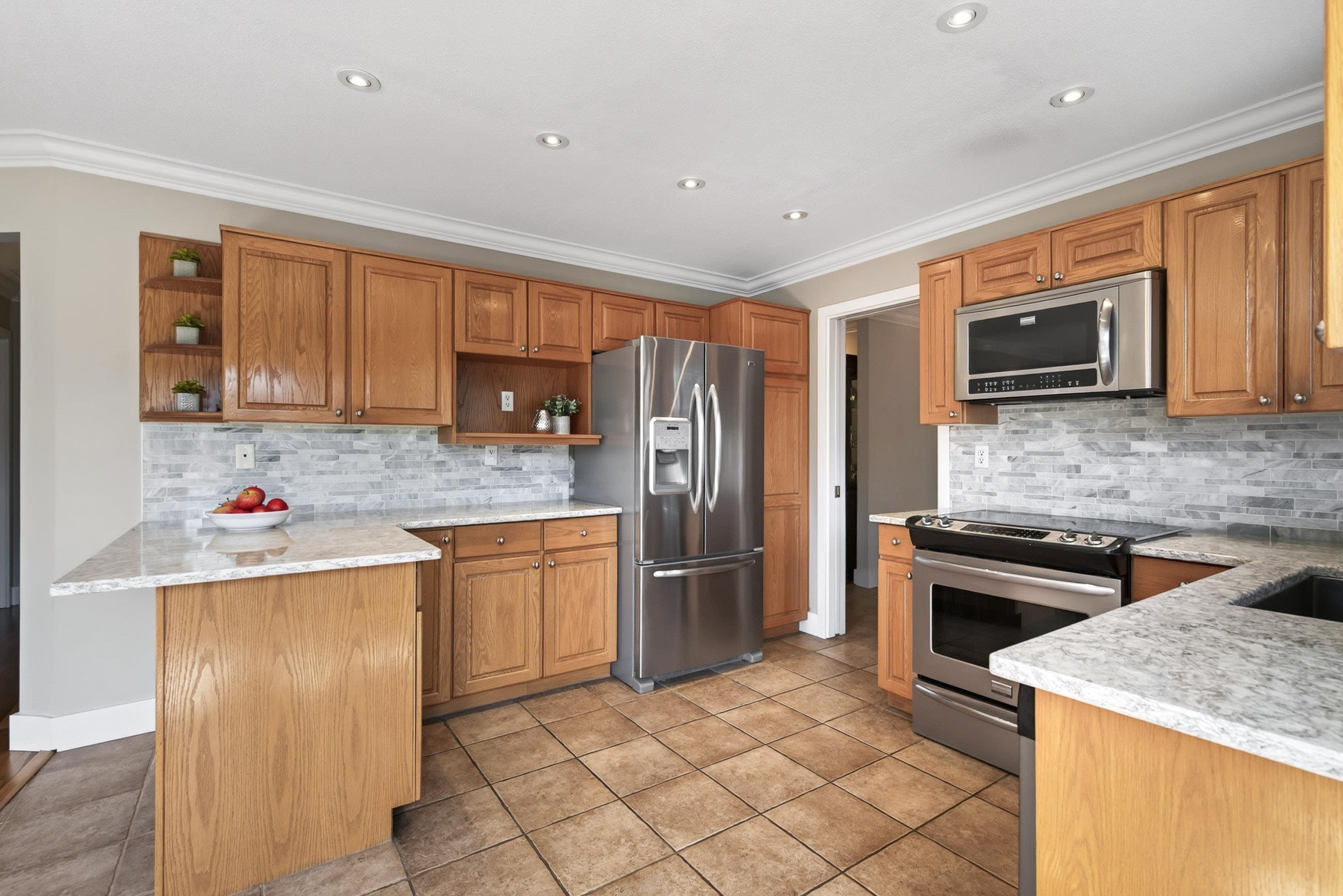 203 - 6875 121 Street, Surrey, V3Q 1W2 — photo 5