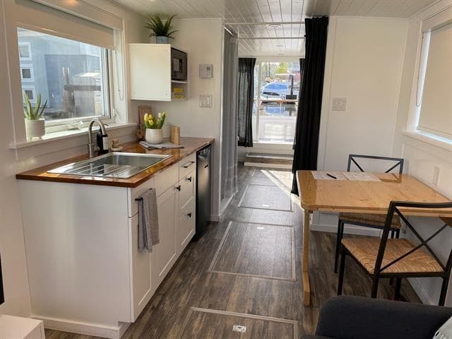 A07 - 415 W Esplanade, North Vancouver, V7L 0B5 — photo 2