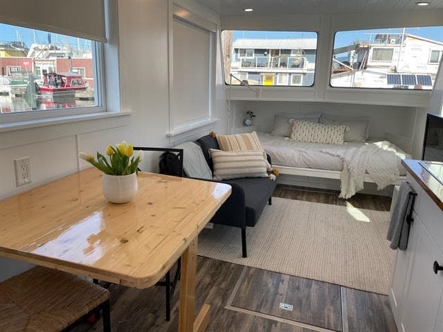 A07 - 415 W Esplanade, North Vancouver, V7L 0B5 — photo 3