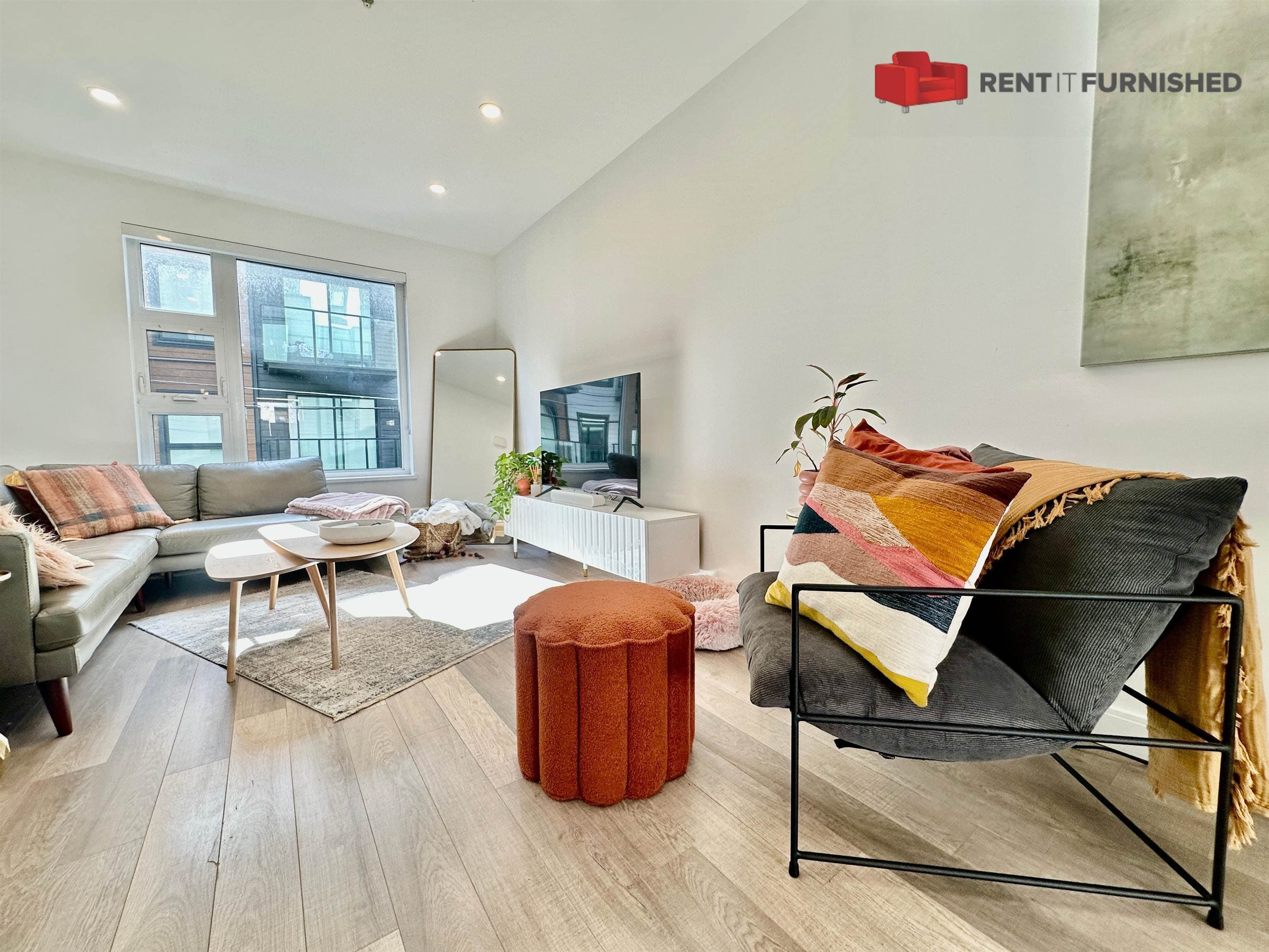 #113 - 515 E 2nd Street, Vancouver, V7L 1E1 — photo 3