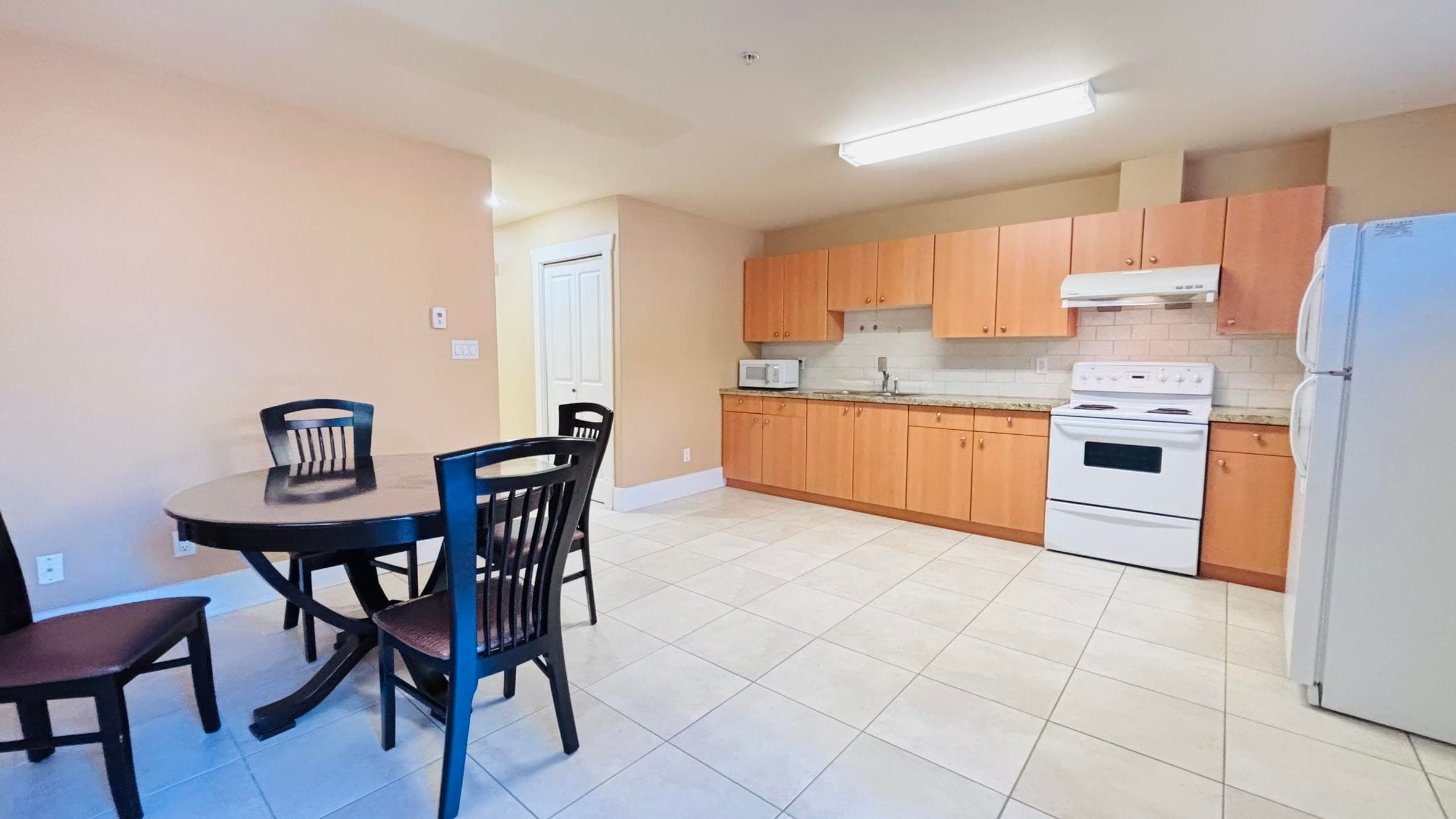 2 - 2139 W 22nd Avenue, Vancouver