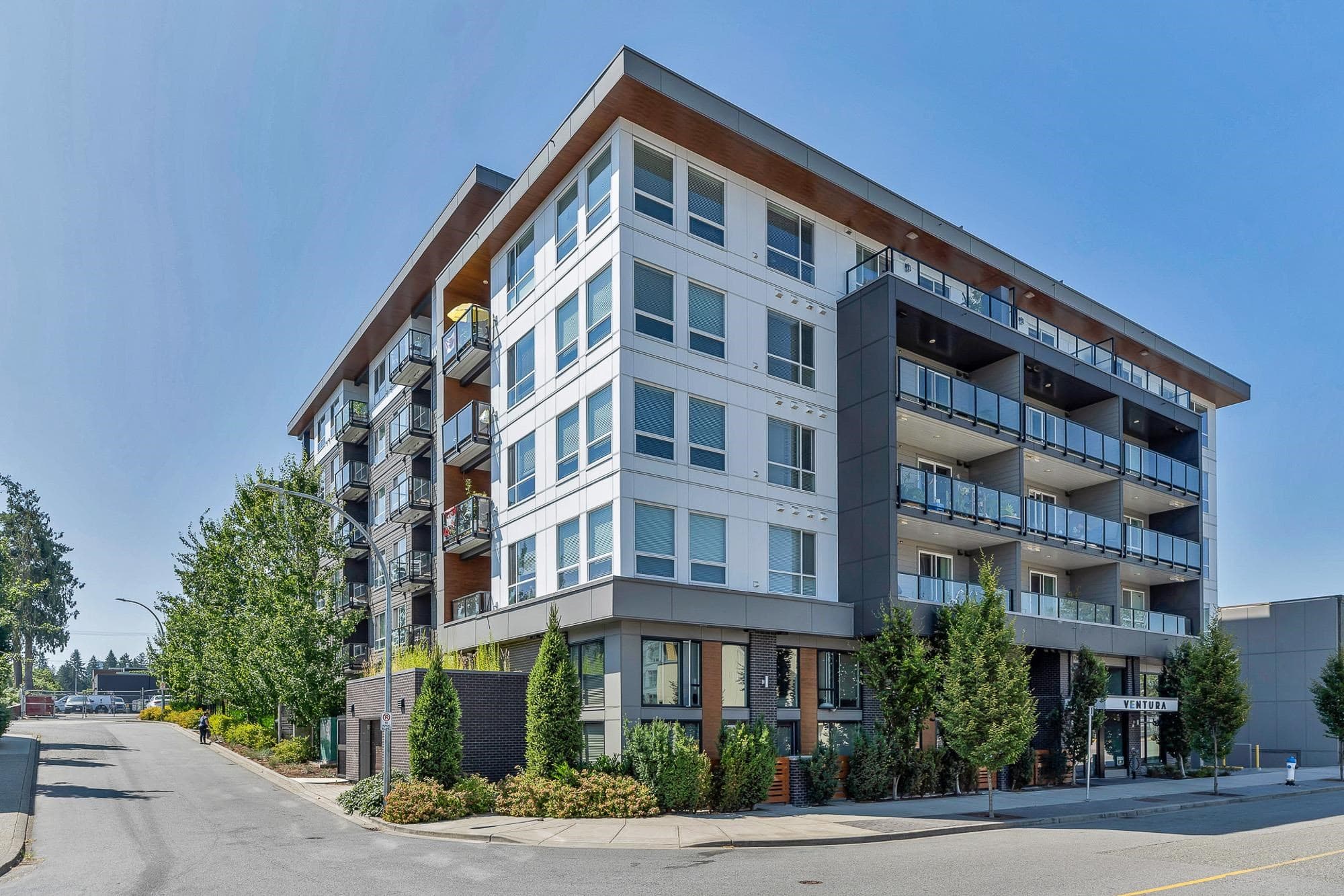 208 - 32838 Ventura Avenue, Abbotsford, V2S 6J3 — photo 1
