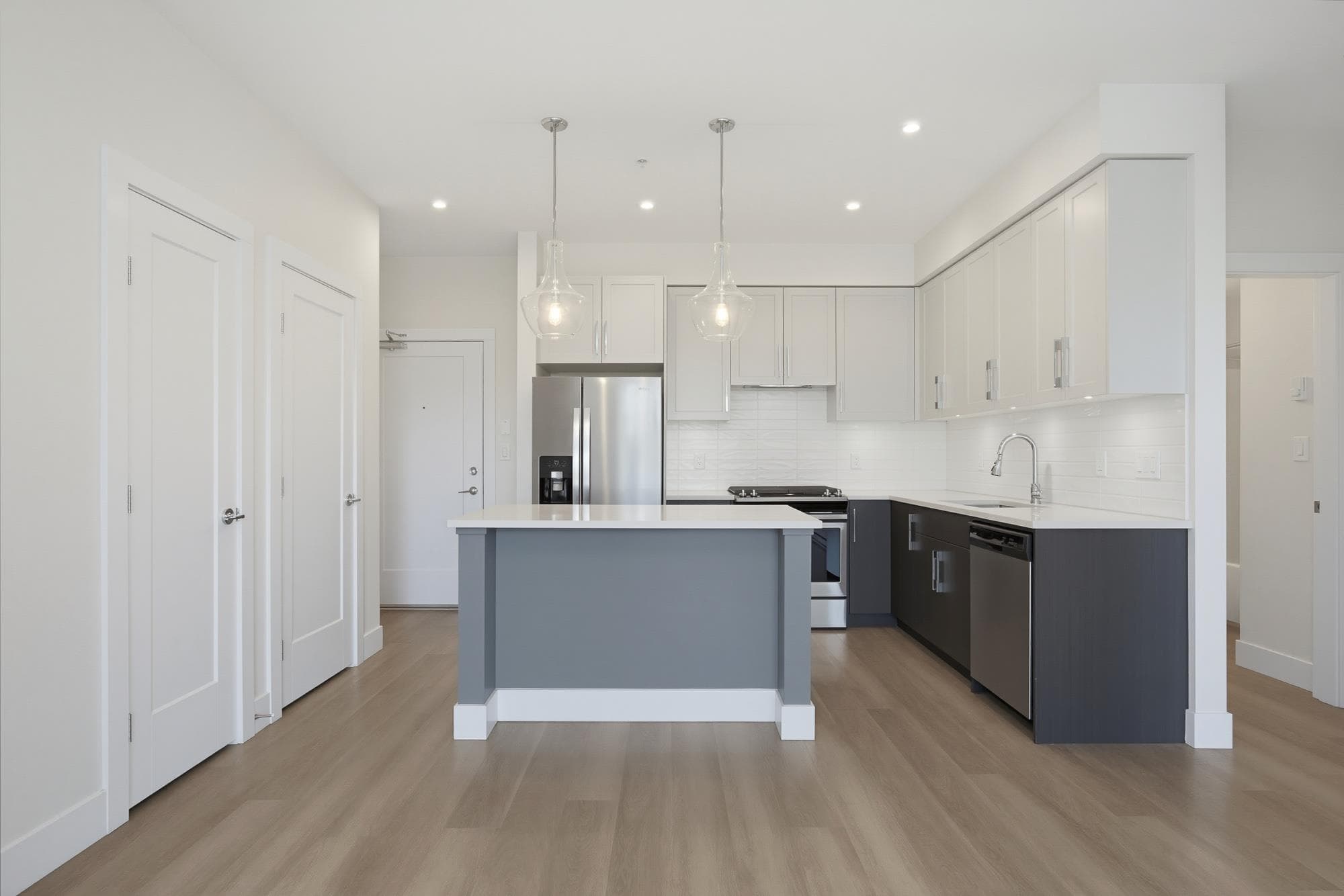 208 - 32838 Ventura Avenue, Abbotsford, V2S 6J3 — photo 4