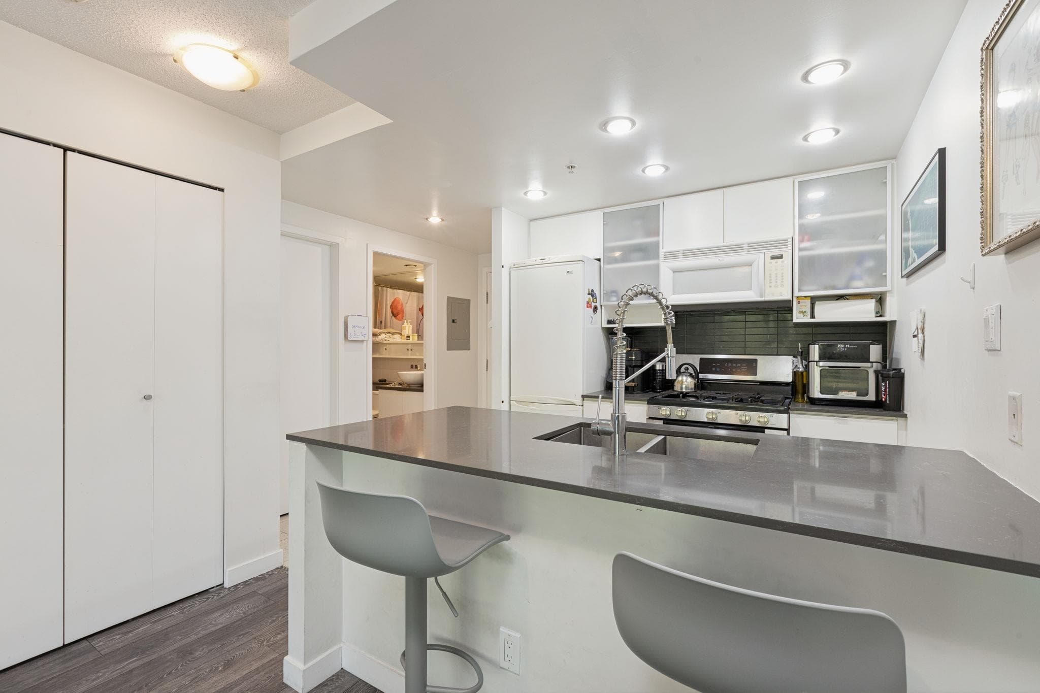 309 - 928 Beatty Street, Vancouver, V6Z 3G6 — photo 2