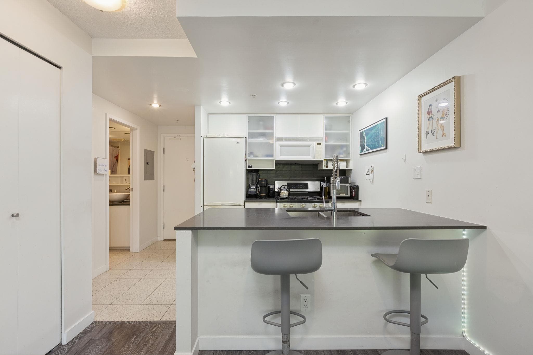 309 - 928 Beatty Street, Vancouver, V6Z 3G6 — photo 1