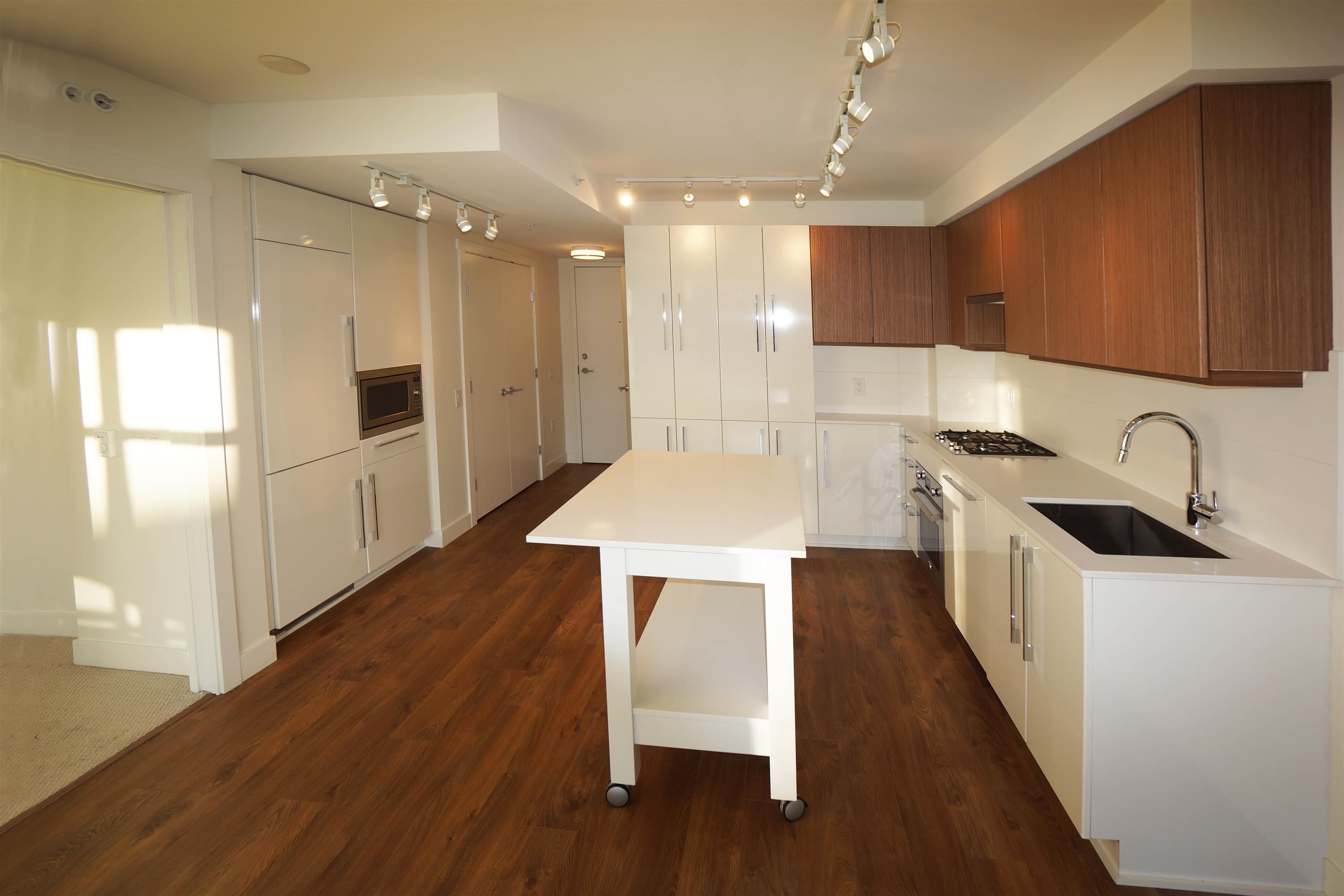 207 - 188 Agnes Street, New Westminster, V3L 0H6 — photo 3