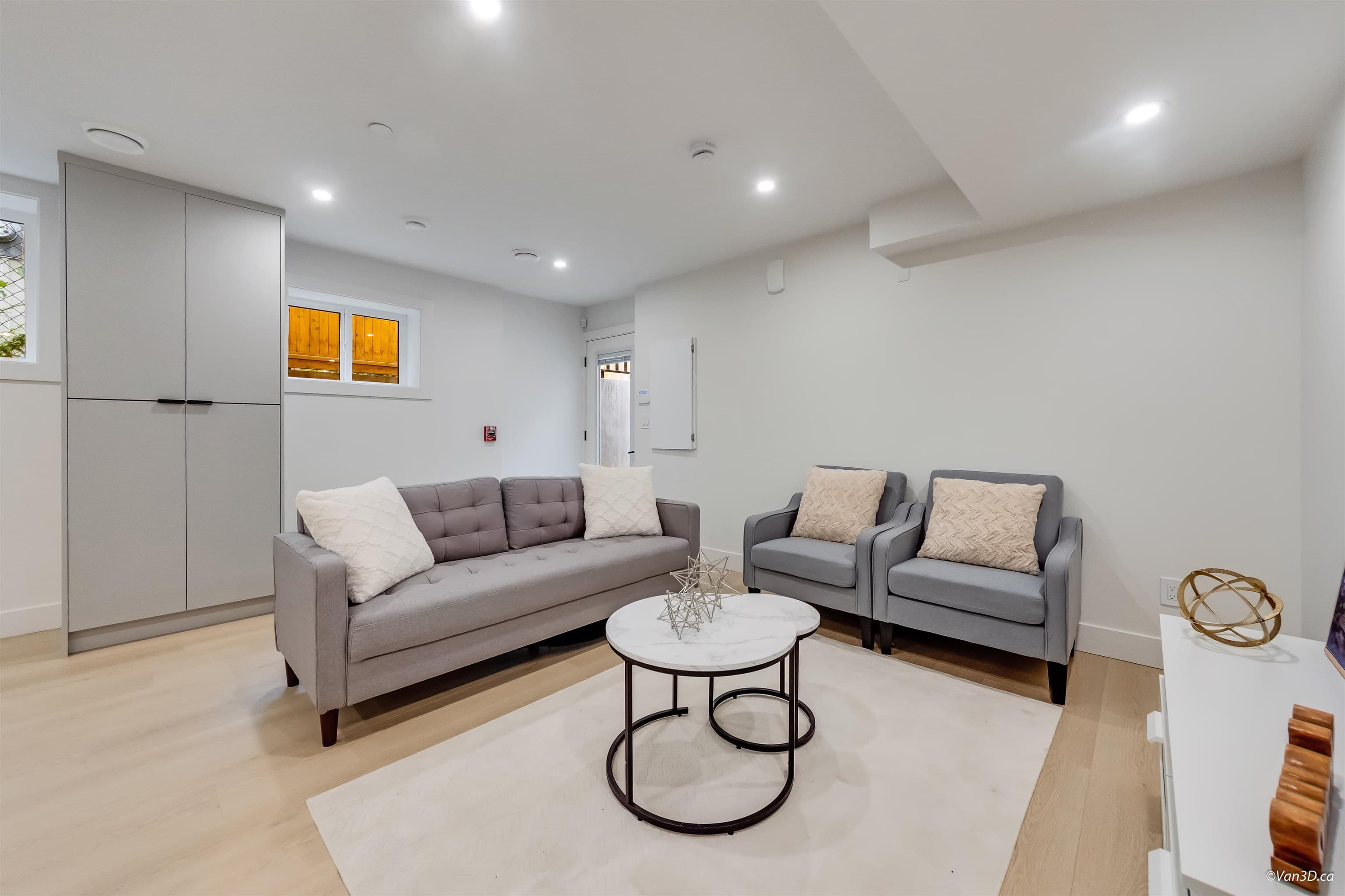 1 - 7270 17th Avenue, Burnaby, V3N 1K9 — photo 2
