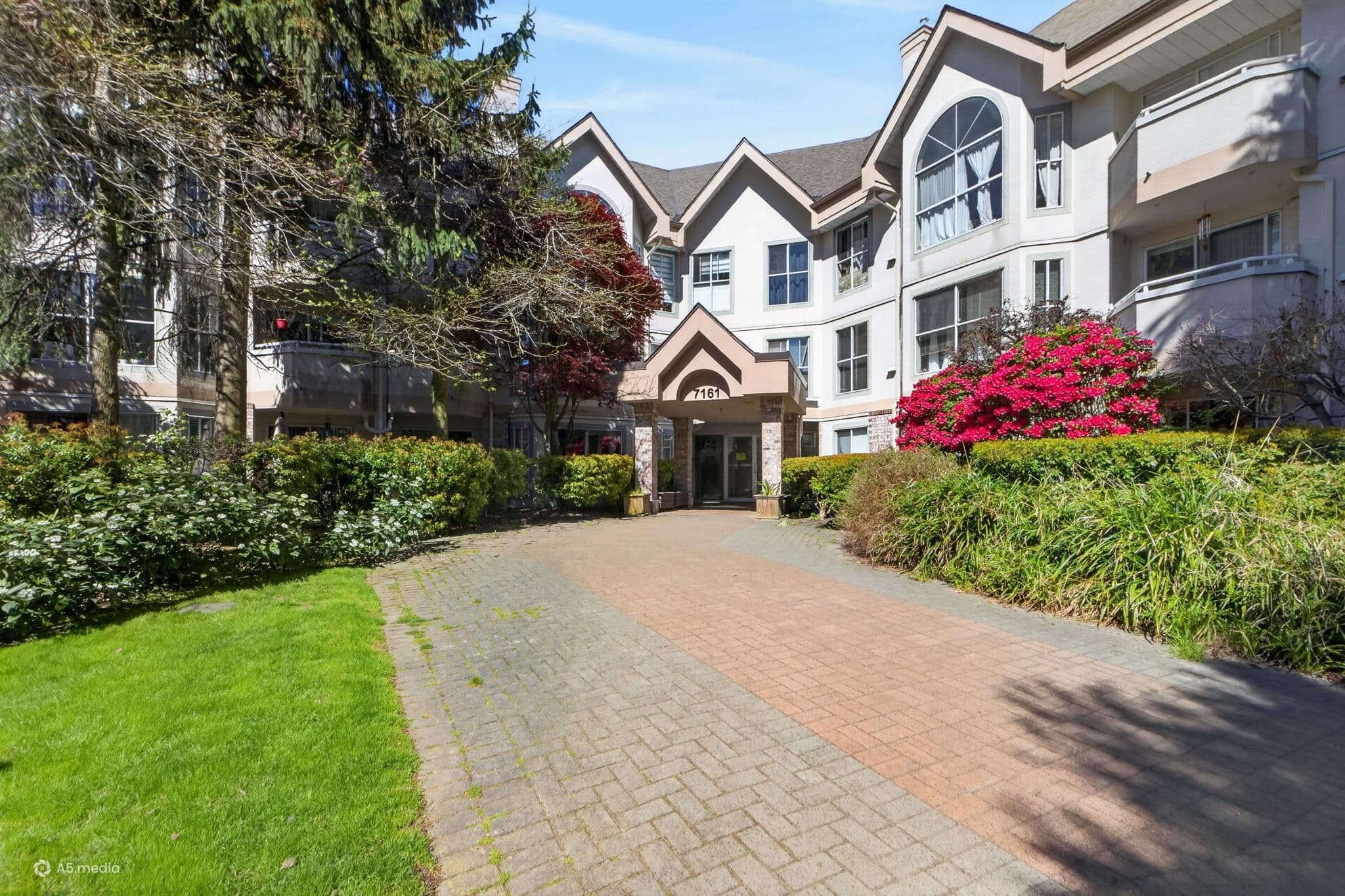 117 - 7161 121 Street, Surrey, V3W 1G8 — photo 1