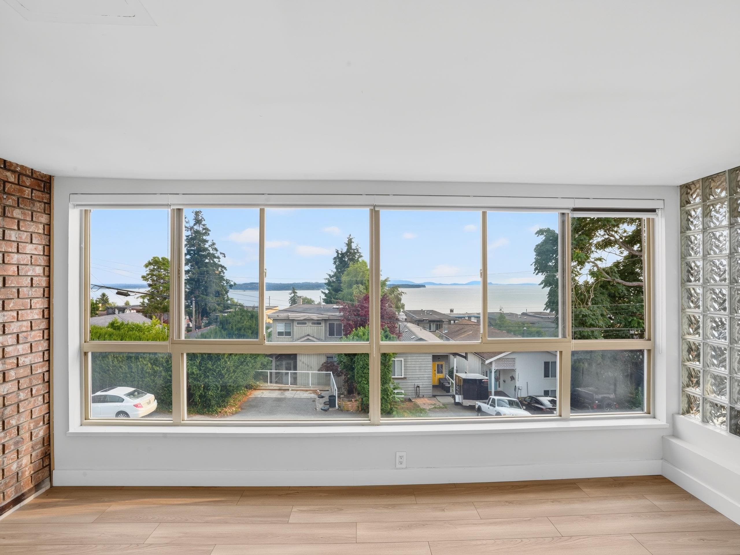 204 - 15176 Buena Vista Avenue, White Rock, V4B 1Y3 — photo 3