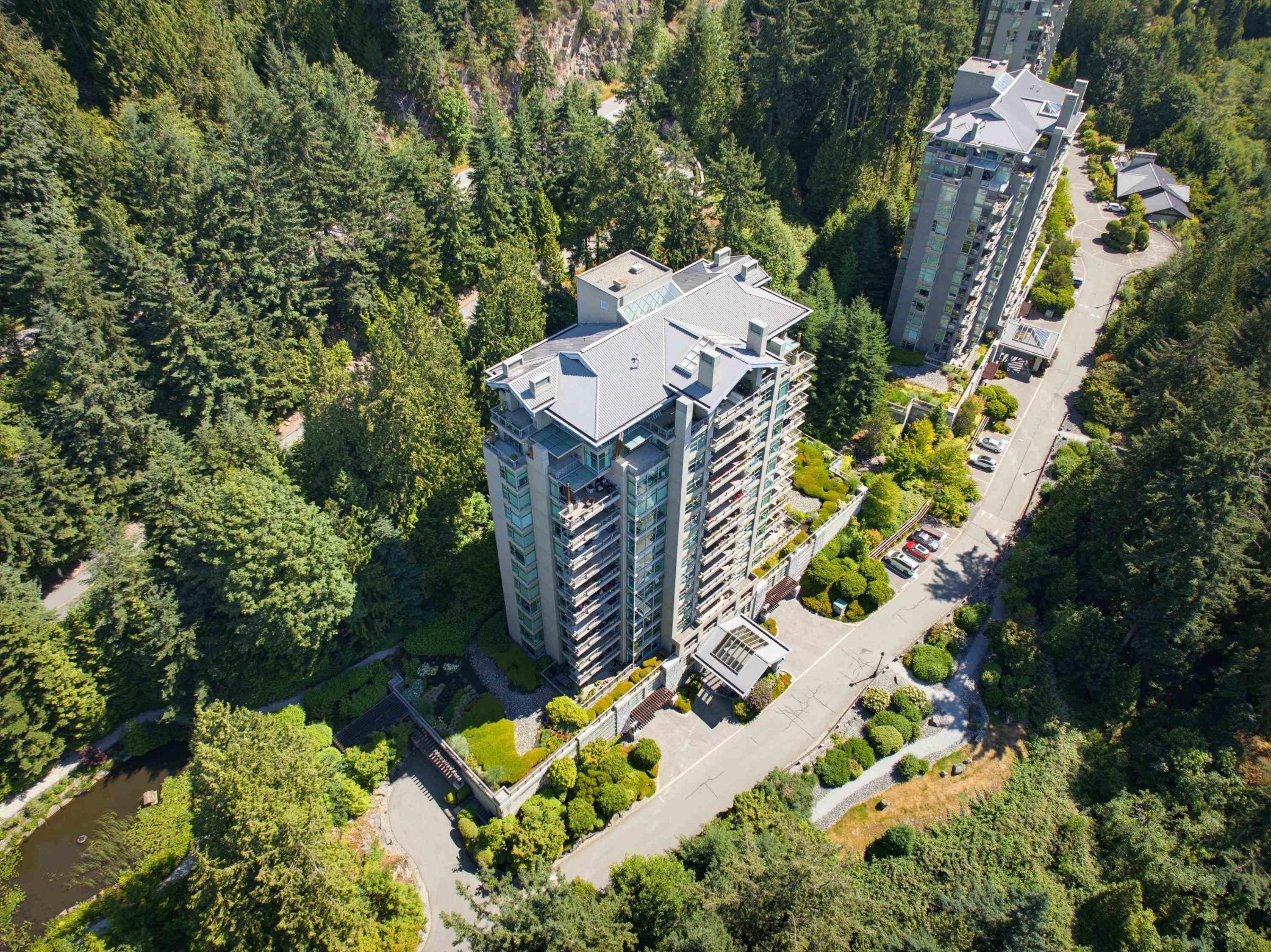 402 - 3355 Cypress Place, West Vancouver, V7S 3J9 — photo 1