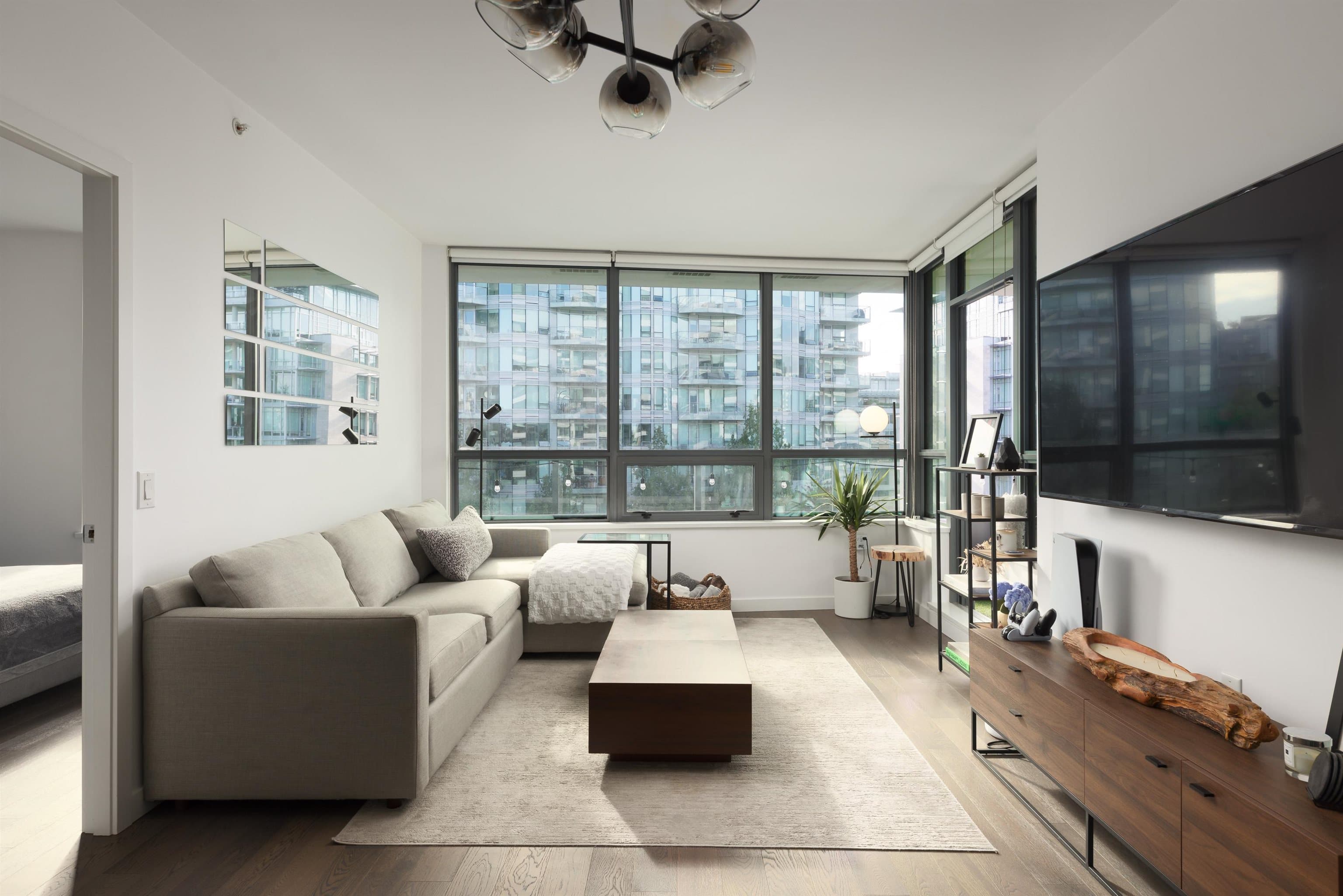 605 - 1688 Pullman Porter Street, Vancouver, V6A 0H4 — photo 2