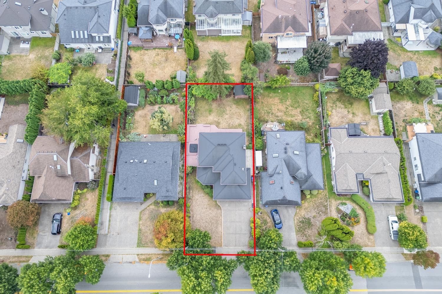 15482 112 Avenue, Surrey, V3R 6H1 — photo 3
