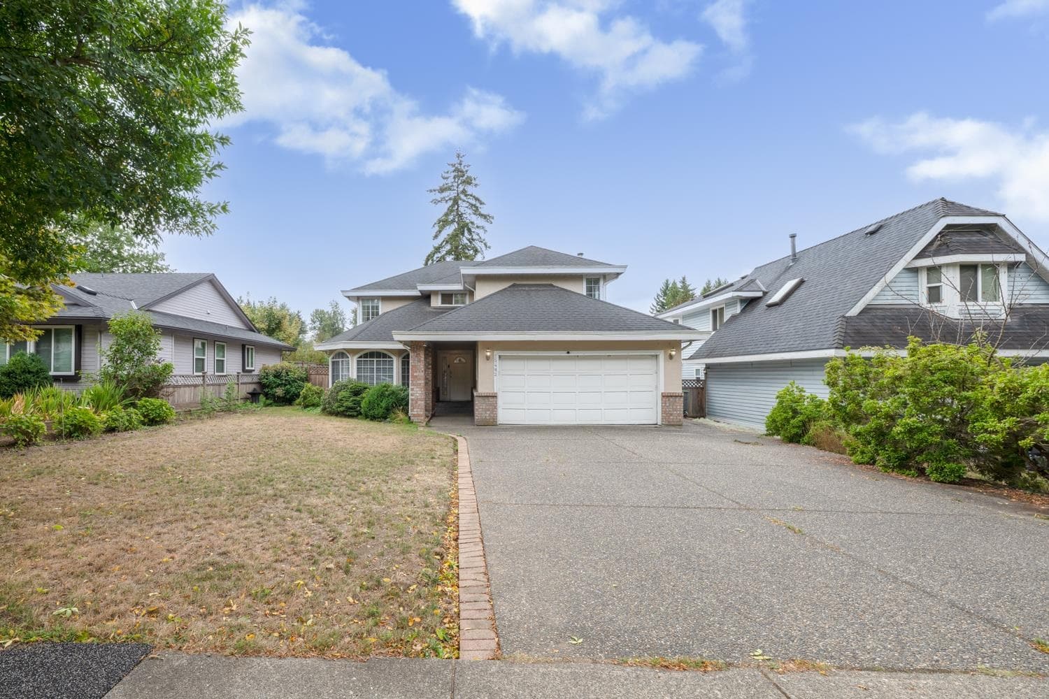 15482 112 Avenue, Surrey, V3R 6H1 — photo 5