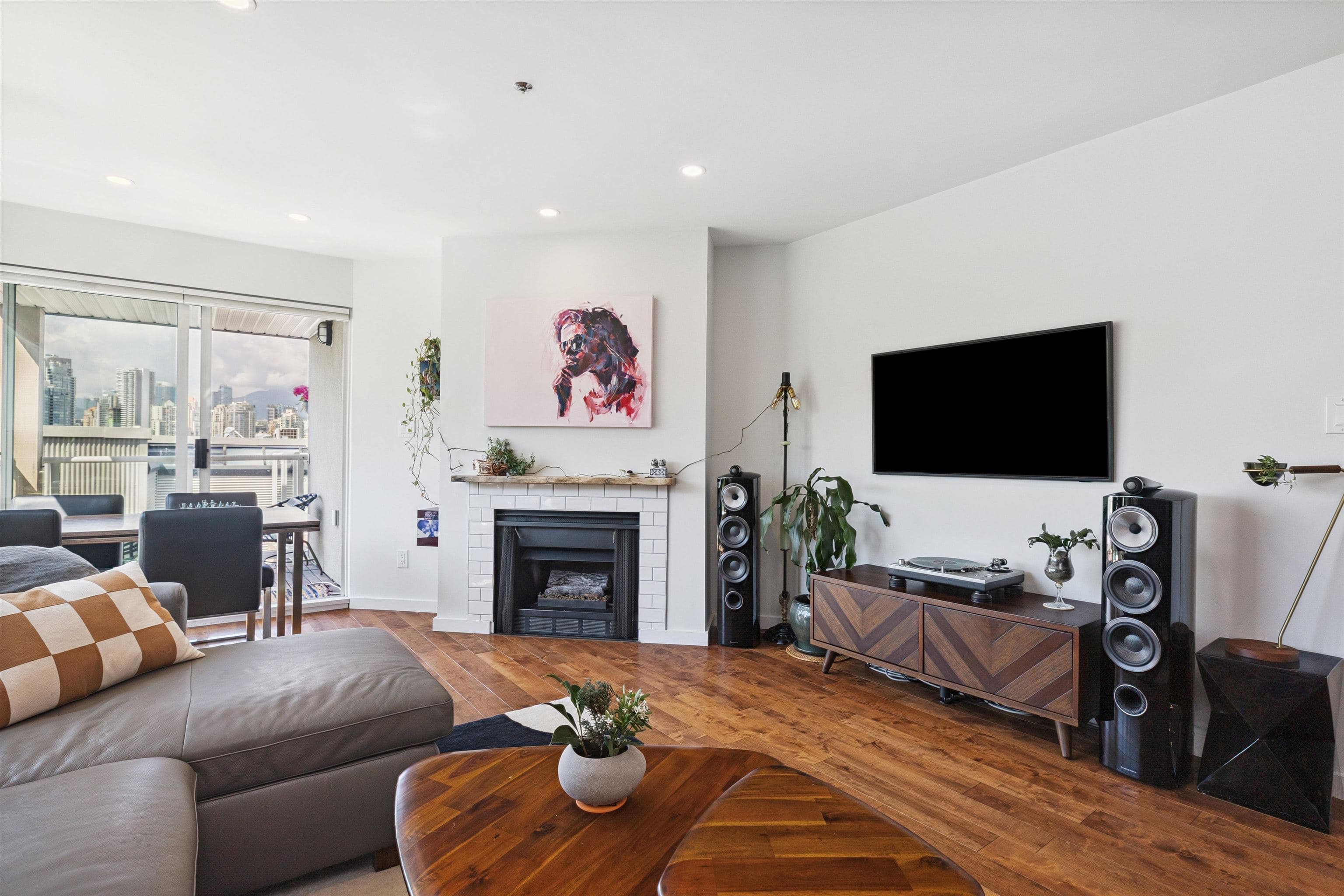 105 - 953 W 8th Avenue, Vancouver, V5Z 1E4 — photo 2