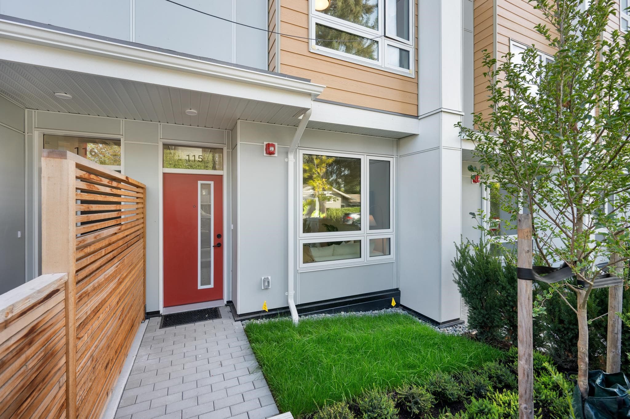 206 - 639 Aspen Street, Coquitlam, V3J 0R9 — photo 2