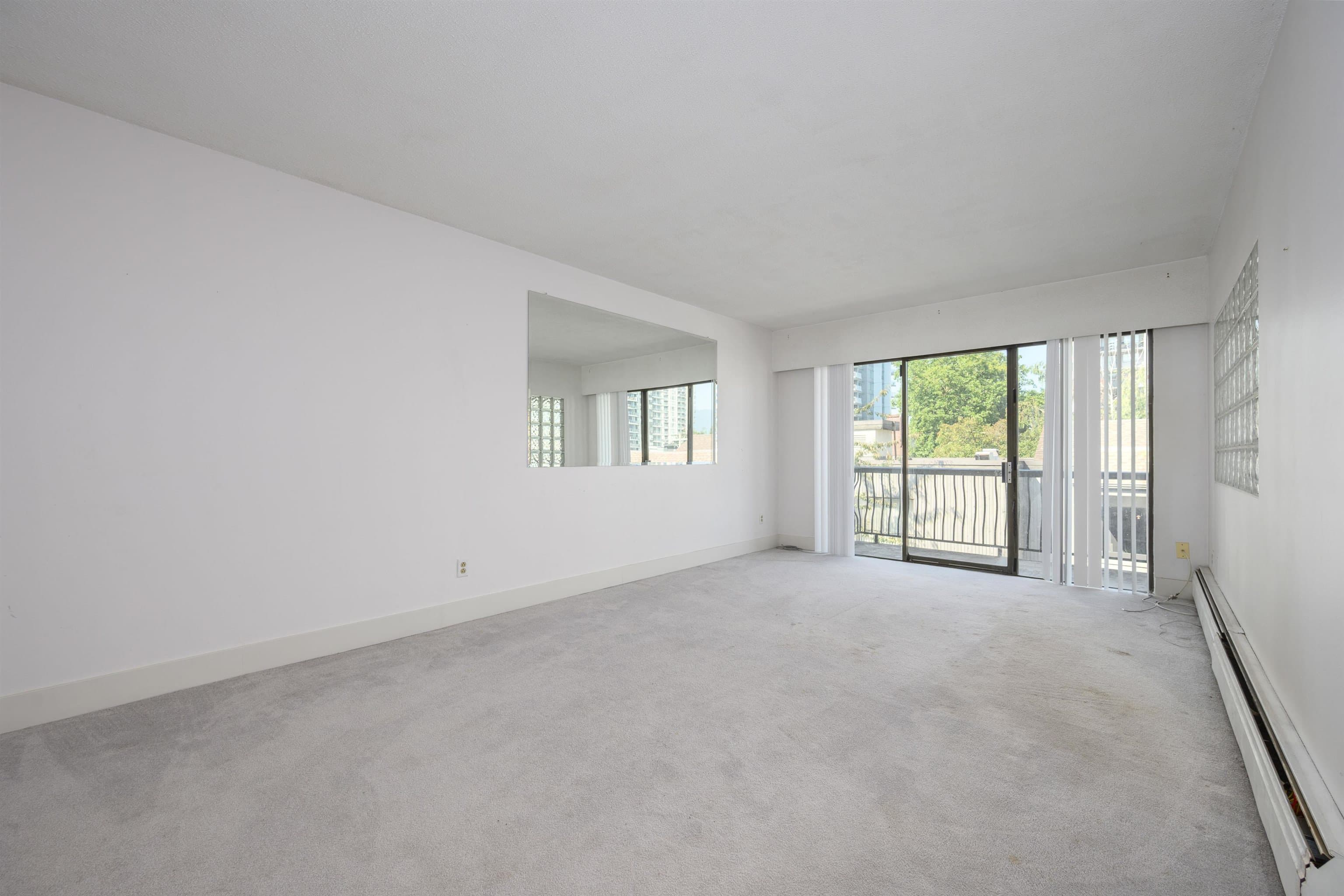 302 - 214 E 15th Street, North Vancouver, V7L 2R3 — photo 1