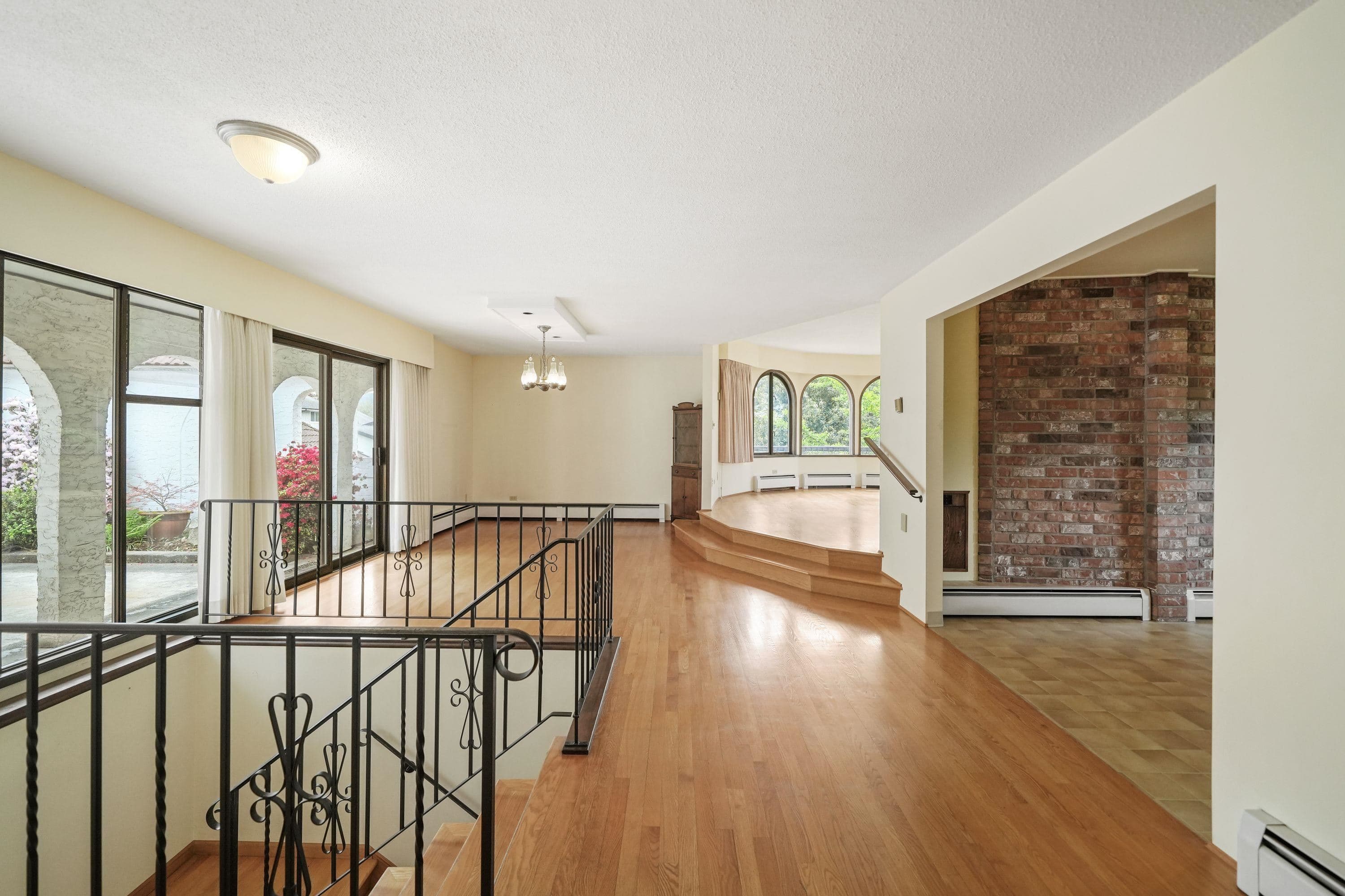 380 Metta Street, Port Moody, V3H 2Y4 — photo 5